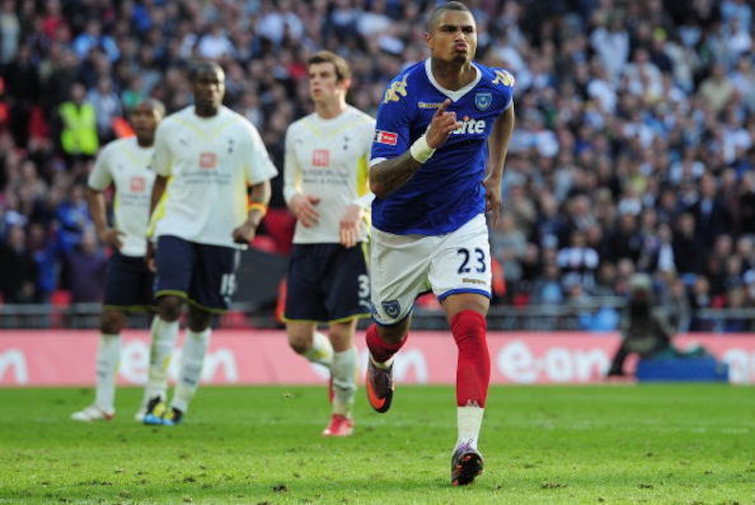 LONDON, ENGLAND - APRIL 11: Kevin-Prince Boateng of Portsmouth celebrates the second goal during the FA Cup sponsored by E.ON Semi Final match between Tottenham Hotspur and Portsmouth at Wembley Stadium on April 11, 2010 in London, England. (Photo by Sh LONDON, ENGLAND - APRIL 11: Kevin-Prince Boateng of Portsmouth celebrates the second goal during the FA Cup sponsored by E.ON Semi Final match between Tottenham Hotspur and Portsmouth at Wembley Stadium on April 11, 2010 in London, England. (Photo by Sh