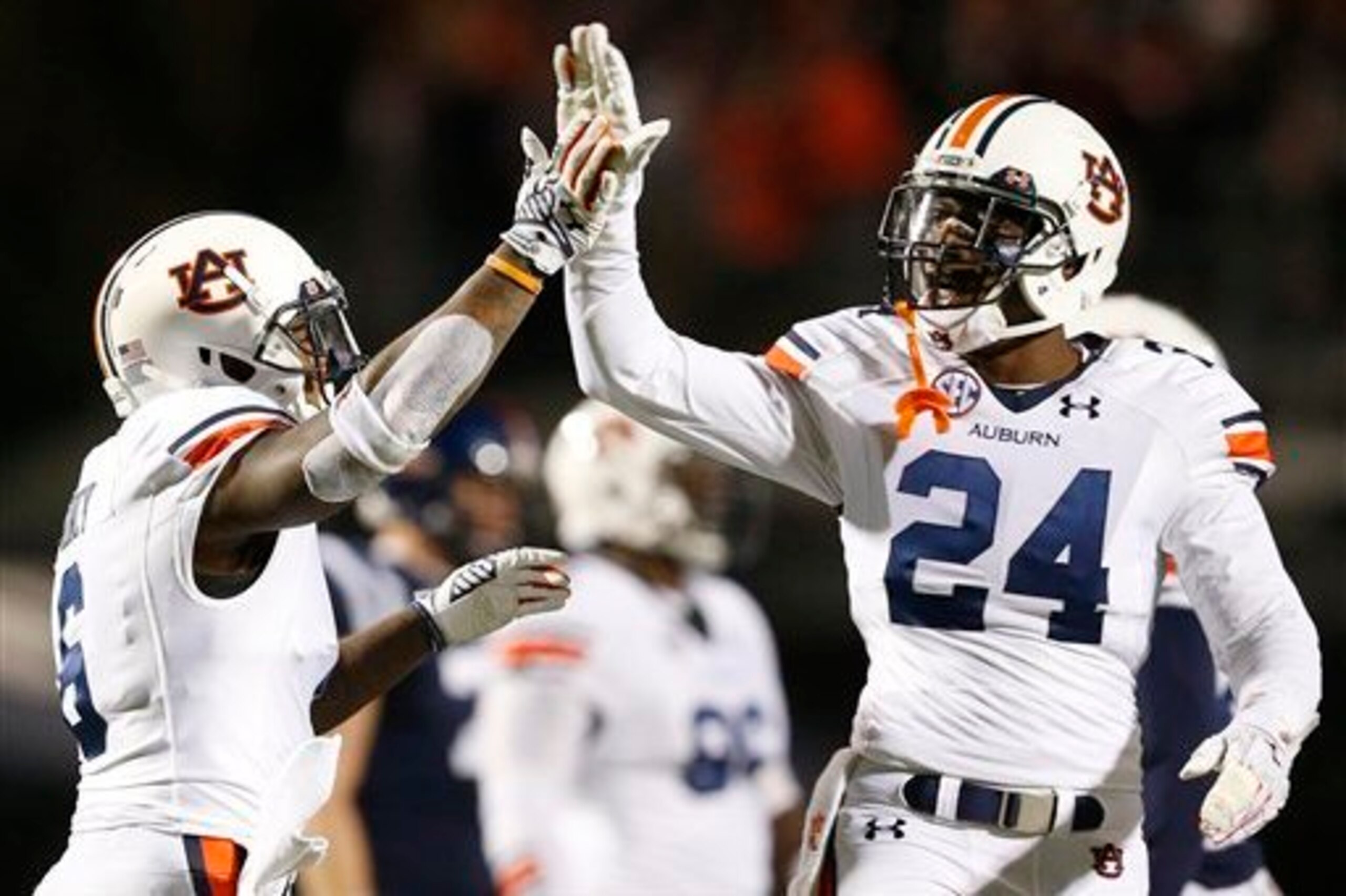Derrick Moncrief (24) is weighing his options as a transfer.