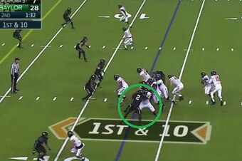 Shawn Oakman unable to disengage from the a block