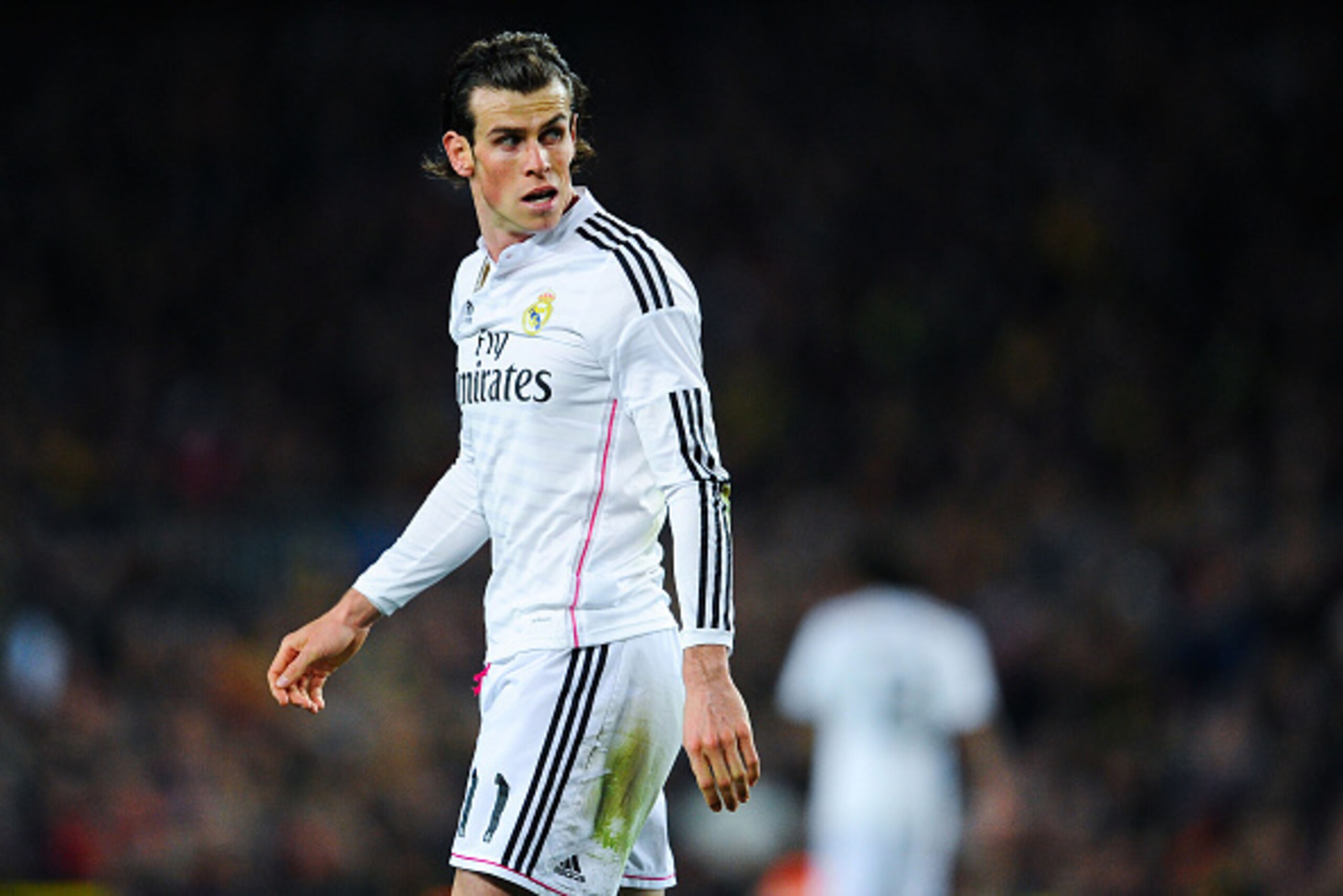 BARCELONA, SPAIN - MARCH 22:  Gareth Bale of Real Madrid CF looks on during the La Liga match Between FC Barcelona and Real Madrid CF at Camp Nou on March 22, 2015 in Barcelona, Spain.  (Photo by David Ramos/Getty Images)