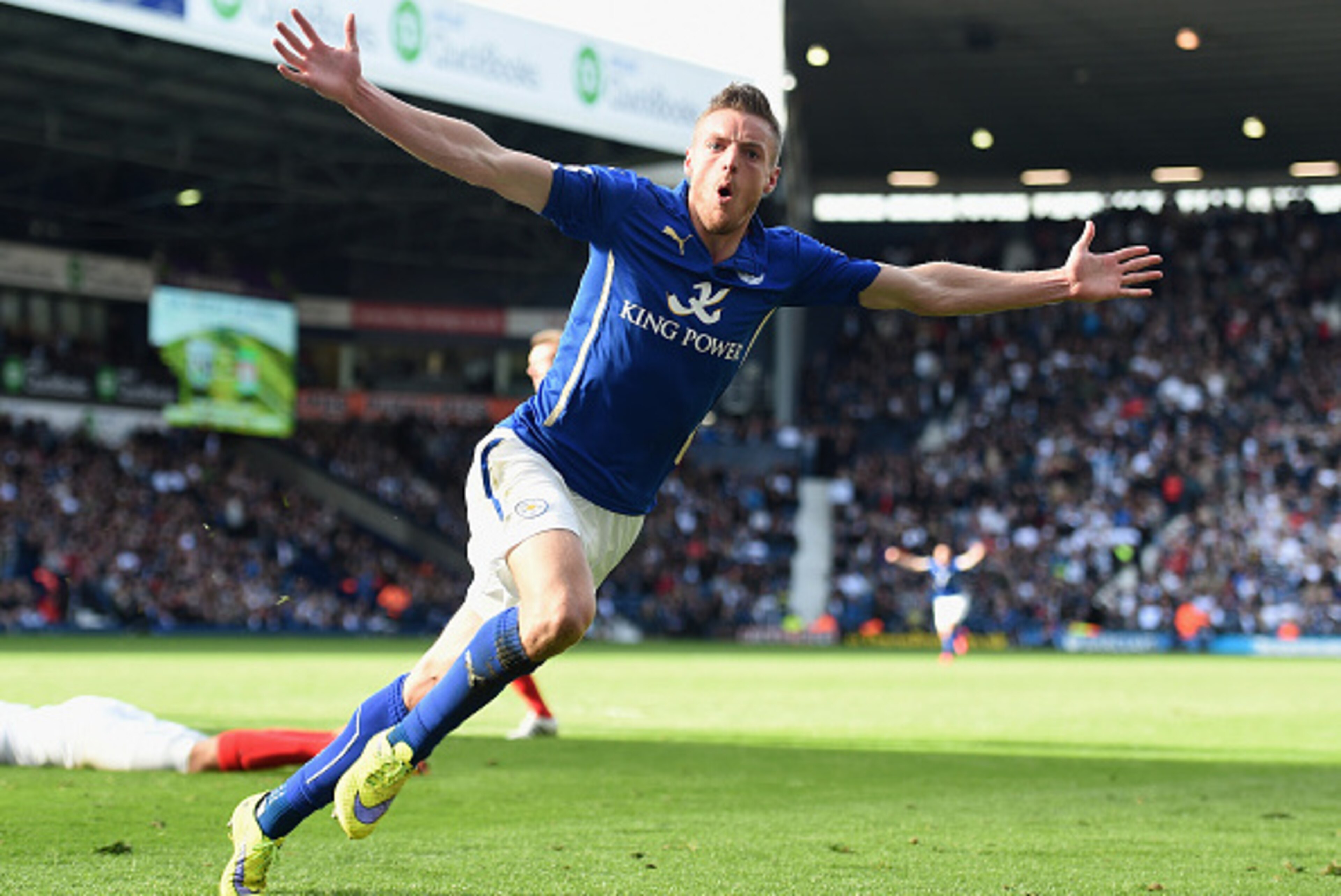 WEST BROMWICH, ENGLAND - APRIL 11: Jamie Vardy of Leicester City celebrates scoring their third goal during the Barclays Premier League match between West Bromwich Albion and Leicester City at The Hawthorns on April 11, 2015 in West Bromwich, England. ( WEST BROMWICH, ENGLAND - APRIL 11: Jamie Vardy of Leicester City celebrates scoring their third goal during the Barclays Premier League match between West Bromwich Albion and Leicester City at The Hawthorns on April 11, 2015 in West Bromwich, England. (