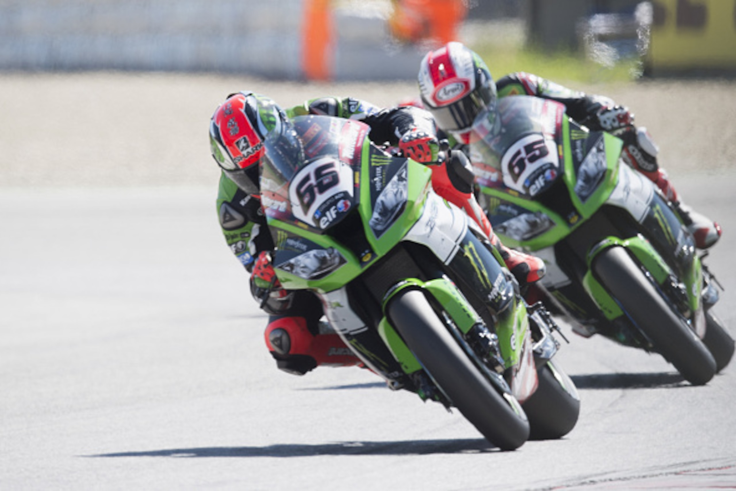 IMOLA, ITALY - MAY 10:   Tom Sykes of Great Britain and Kawasaki Racing Team  leads the field during the WSBK race 1 during the World Superbikes - Race at Enzo & Dino Ferrari Circuit on May 10, 2015 in Imola, Italy.  (Photo by Mirco Lazzari gp/Getty Image