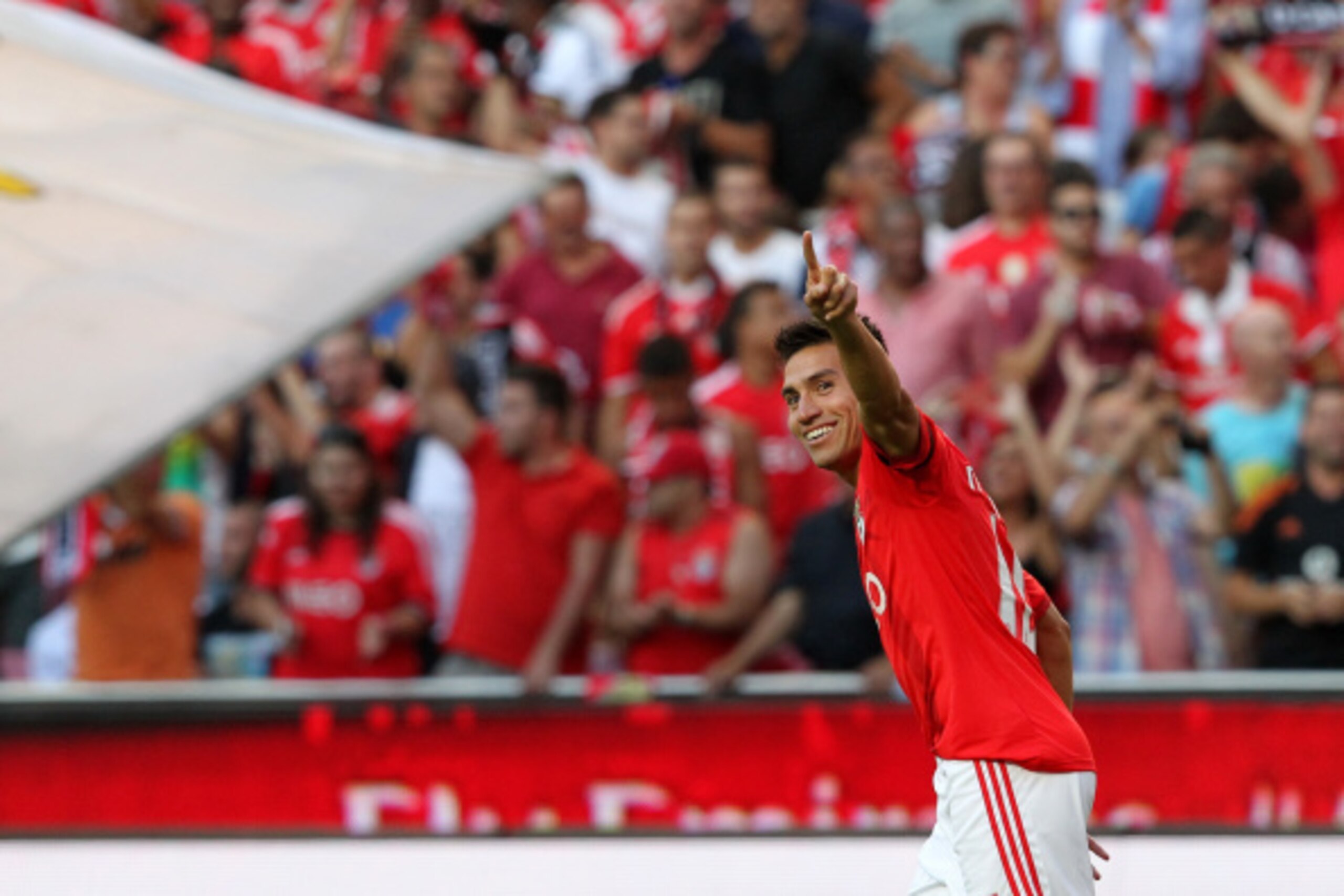 LISBON, PORTUGAL - AUGUST 31: Benfica's midfielder Nicolas Gaitan celebrates scoring Benfica's goal during the Primeira Liga match between SL Benfica and Sporting CP at Estadio da Luz on August 31, 2014 in Lisbon, Portugal. (Photo by Carlos Rodrigues/Gett