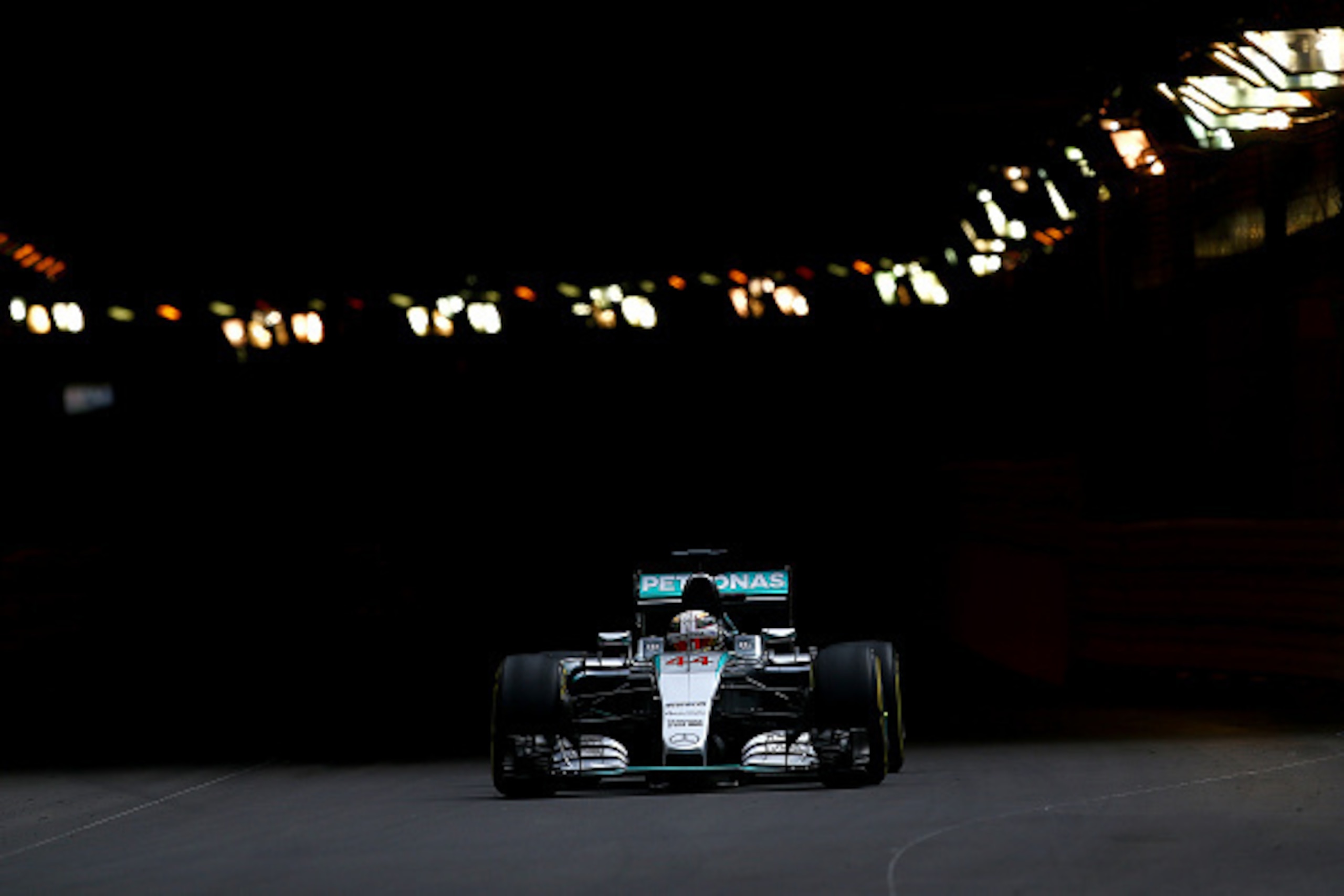 MONTE-CARLO, MONACO - MAY 21:  Lewis Hamilton of Great Britain and Mercedes GP drives during practice for the Monaco Formula One Grand Prix at Circuit de Monaco on May 21, 2015 in Monte-Carlo, Monaco.  (Photo by Dan Istitene/Getty Images)