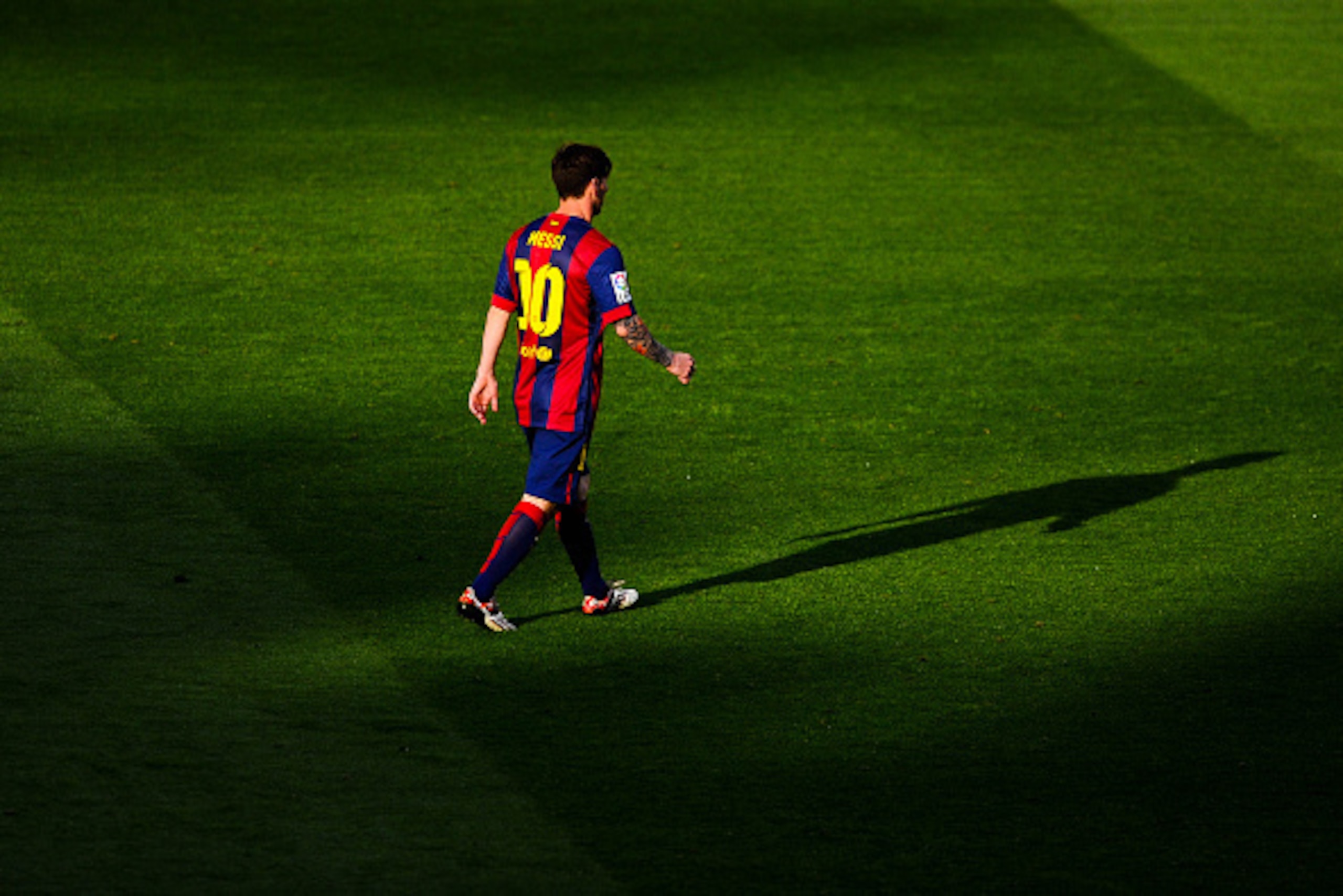 BARCELONA, SPAIN - MAY 23:  Lionel Messi of FC Barcelona looks on during the La Liga match between FC Barcelona and RC Deportivo de la Coruna at Camp Nou on May 23, 2015 in Barcelona, Spain.  (Photo by David Ramos/Getty Images)