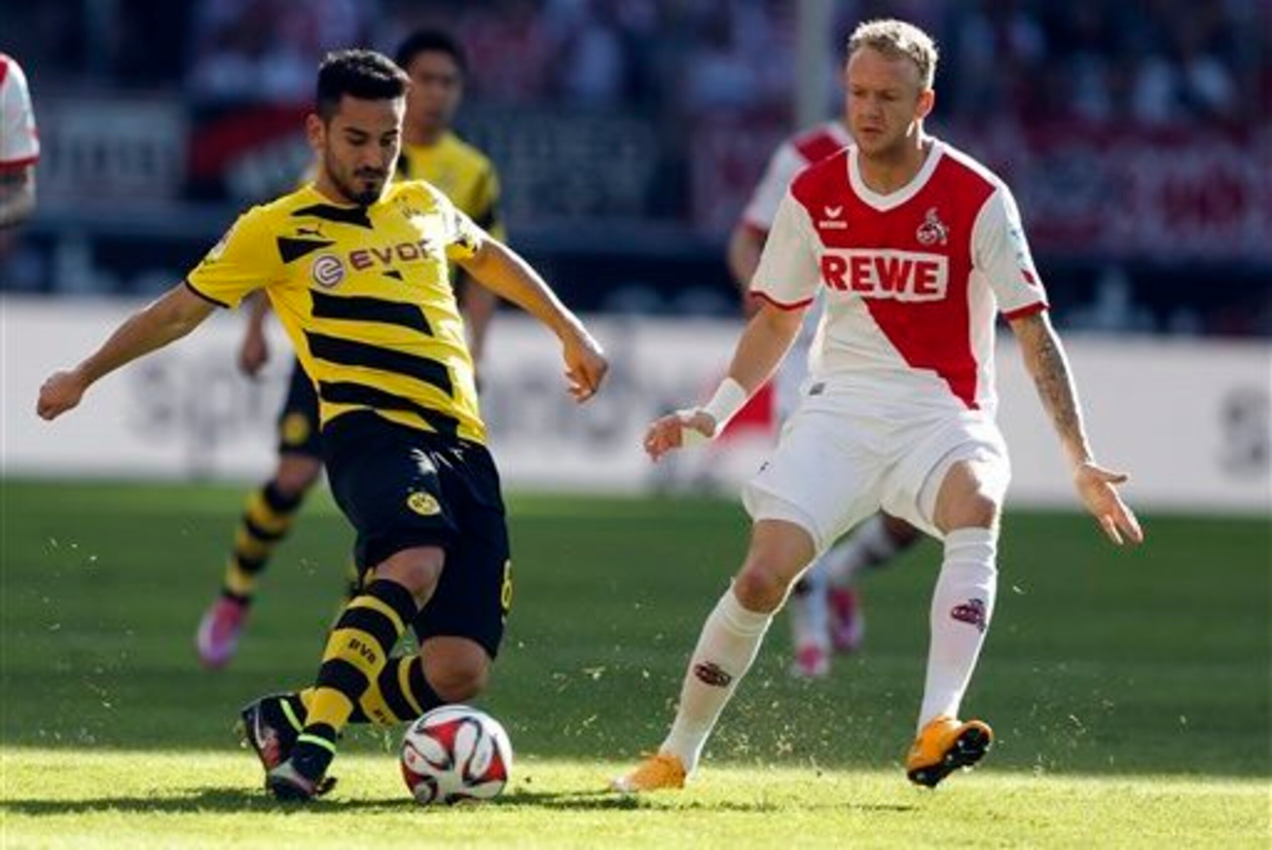 Gundogan is an excellent ball-playing midfielder.
