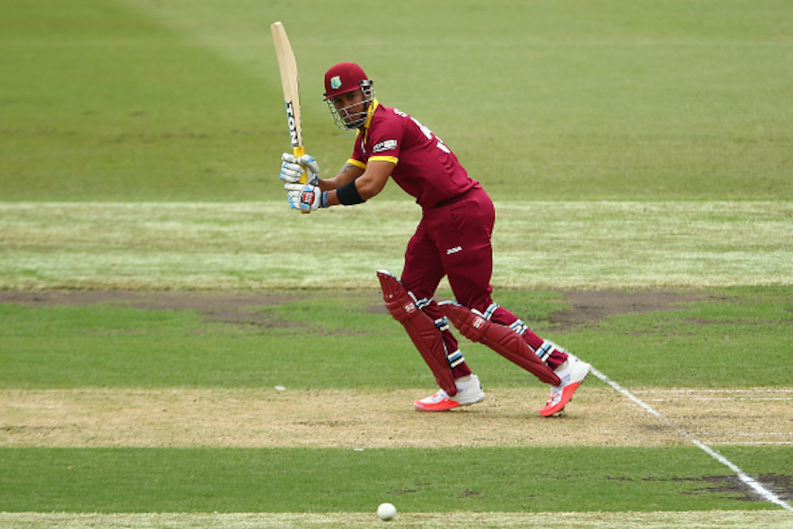 SYDNEY, AUSTRALIA - FEBRUARY 09:  Lendl Simmons of West Indies bats during the ICC Cricket World Cup warm up match between England and the West Indies at Sydney Cricket Ground on February 9, 2015 in Sydney, Australia.  (Photo by Mark Kolbe/Getty Images)