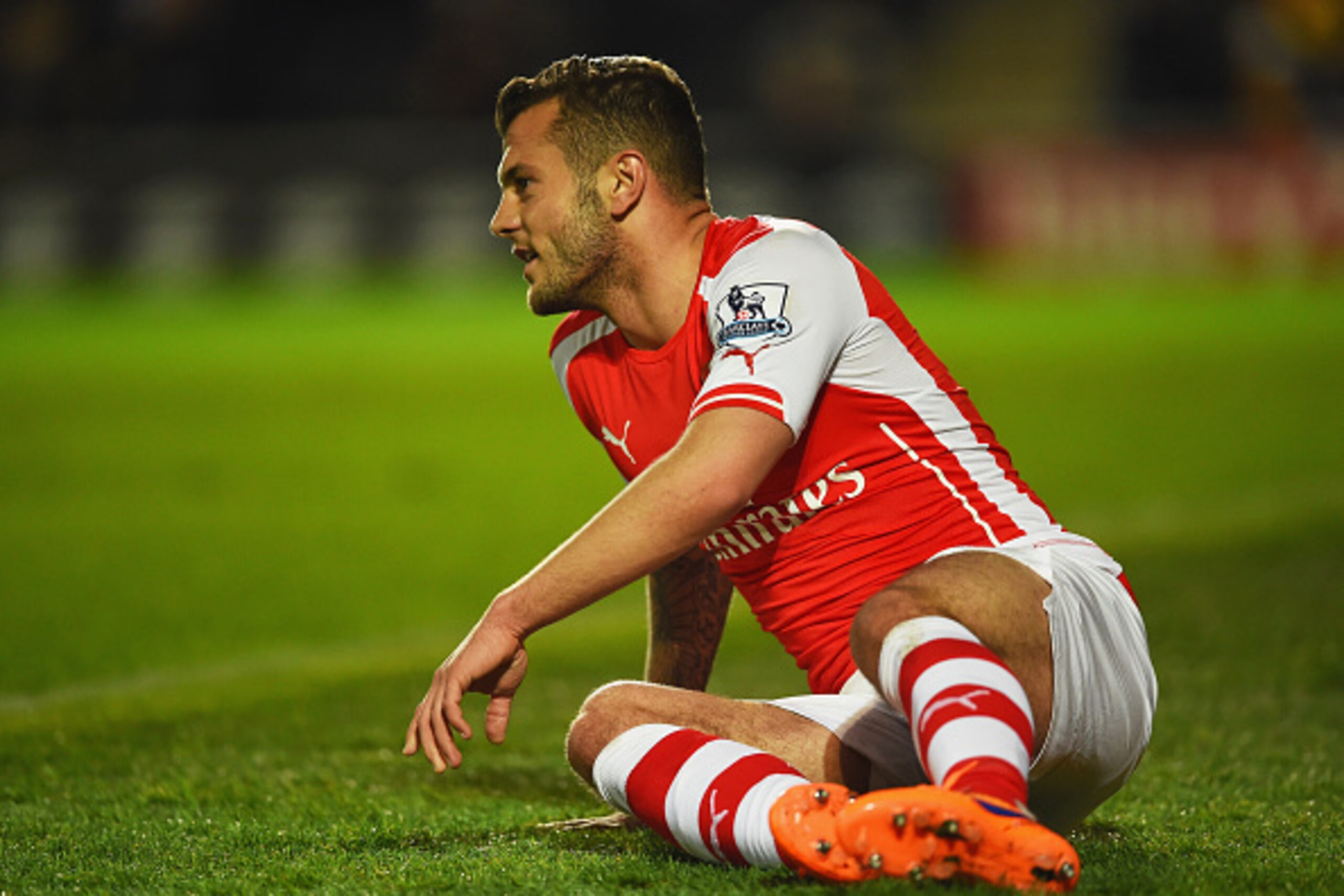 HULL, ENGLAND - MAY 04:  Jack Wilshere of Arsenal looks on during the Barclays Premier League match between Hull City and Arsenal at KC Stadium on May 4, 2015 in Hull, England.  (Photo by Laurence Griffiths/Getty Images)