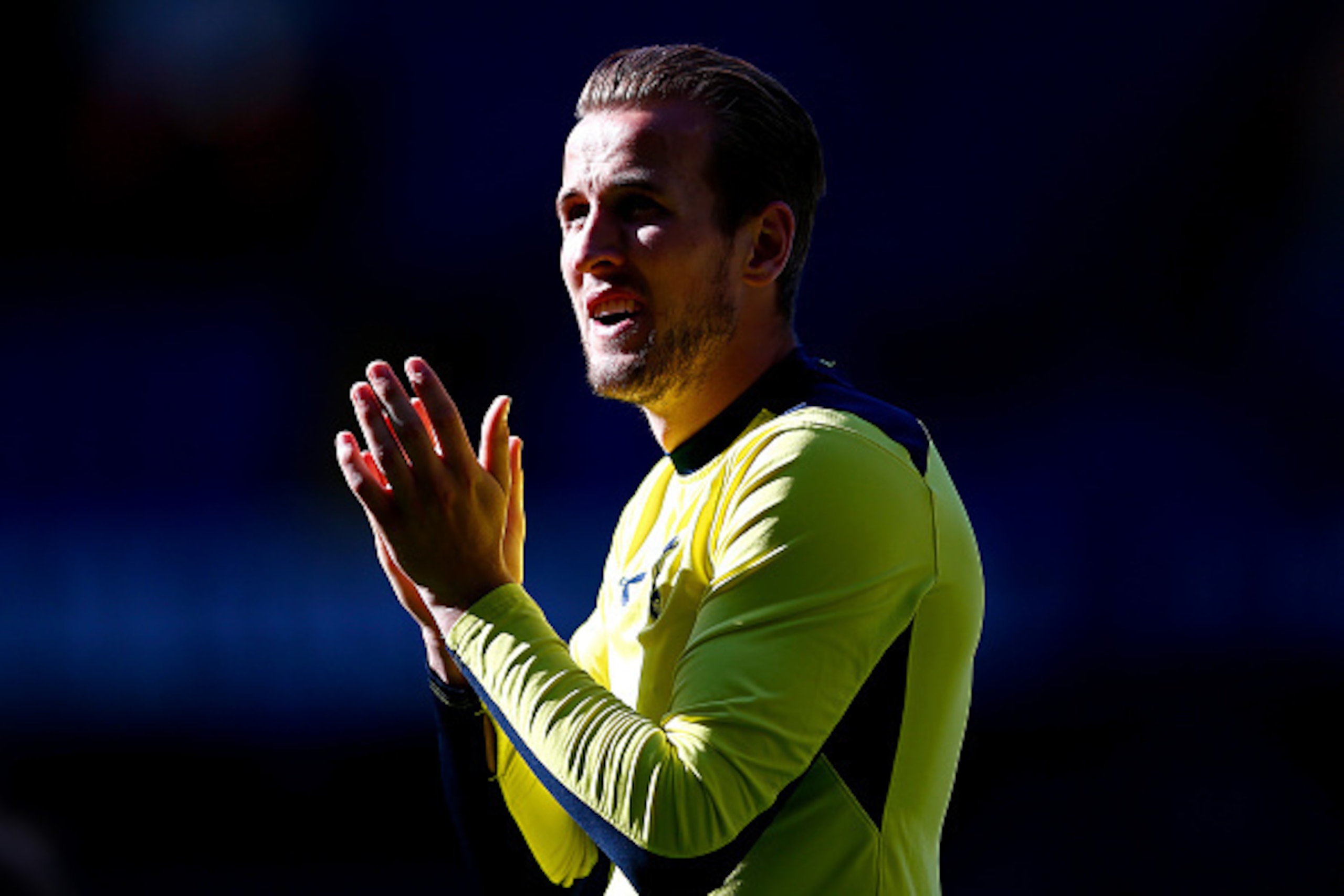 LONDON, ENGLAND - MAY 16:  Harry Kane of Spurs applauds the fans after the Barclays Premier League match between  Tottenham Hotspur and Hull City at White Hart Lane on May 16, 2015 in London, England.  (Photo by Julian Finney/Getty Images)