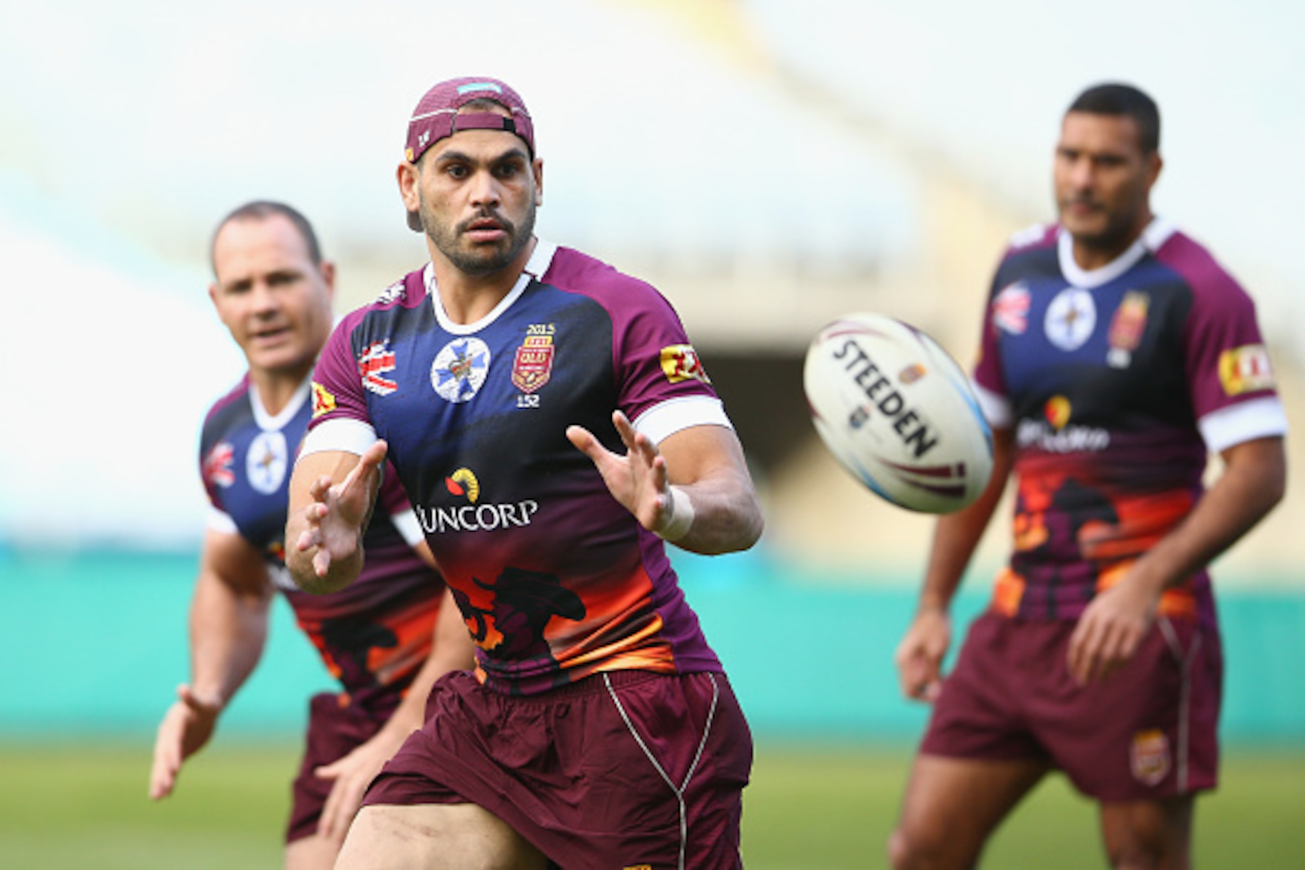 SYDNEY, AUSTRALIA - MAY 26:  Greg Inglis catches a pass during a Queensland Maroons State of Origin training session at ANZ Stadium on May 26, 2015 in Sydney, Australia.  (Photo by Mark Kolbe/Getty Images)