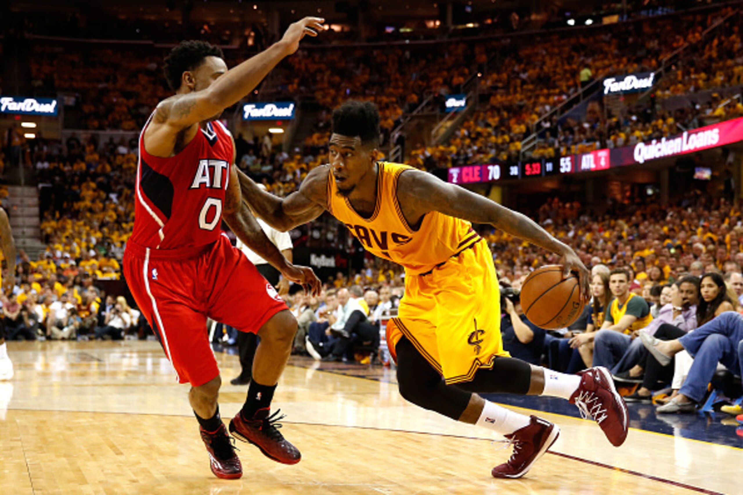 CLEVELAND, OH - MAY 26: Iman Shumpert #4 of the Cleveland Cavaliers handles the ball against Jeff Teague #0 of the Atlanta Hawks in the third quarter during Game Four of the Eastern Conference Finals of the 2015 NBA Playoffs at Quicken Loans Arena on May CLEVELAND, OH - MAY 26: Iman Shumpert #4 of the Cleveland Cavaliers handles the ball against Jeff Teague #0 of the Atlanta Hawks in the third quarter during Game Four of the Eastern Conference Finals of the 2015 NBA Playoffs at Quicken Loans Arena on May