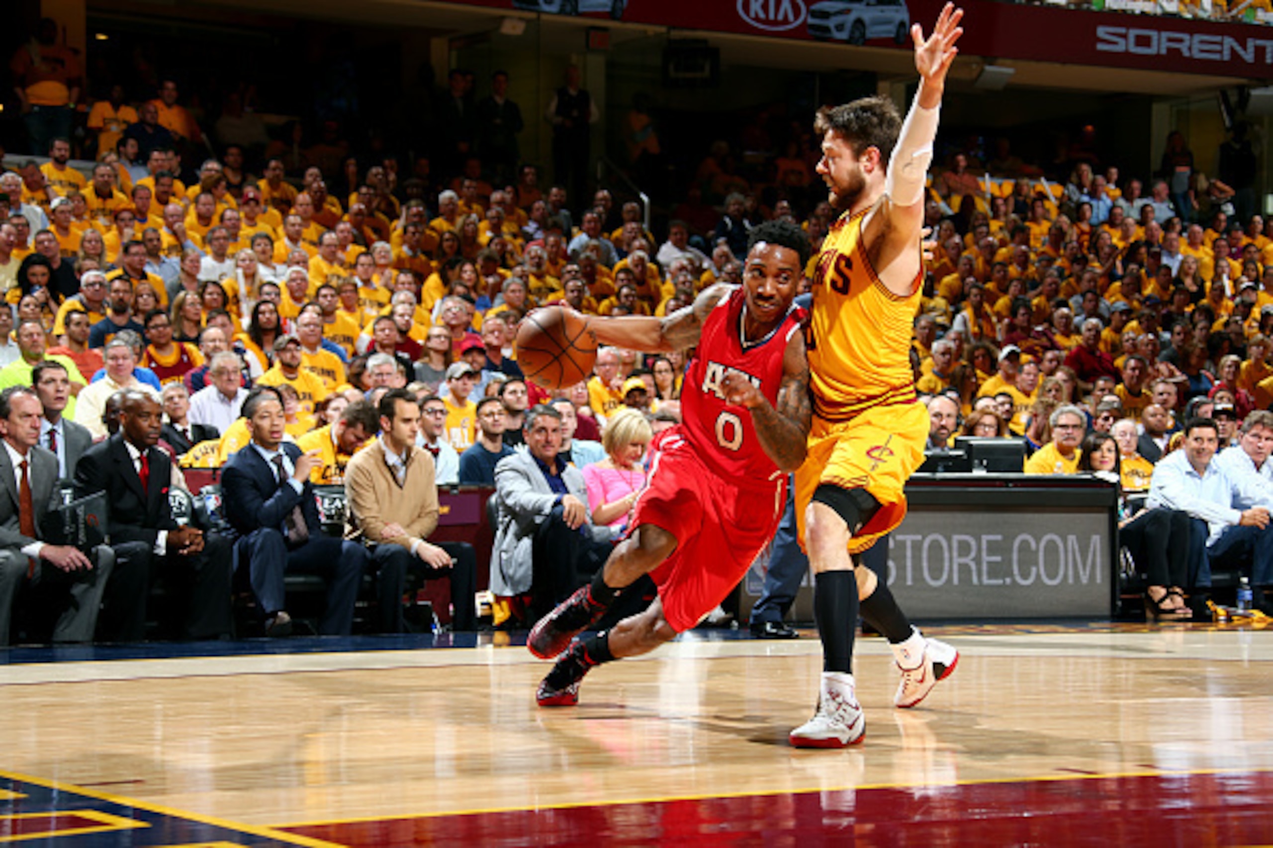CLEVELAND, OH - MAY 26: Jeff Teague #0 of the Atlanta Hawks drives against Matthew Dellavedova #8 of the Cleveland Cavaliers in Game Four of the Eastern Conference Finals during the 2015 NBA Playoffs on May 26, 2015 at Quicken Loans Arena in Cleveland, Oh