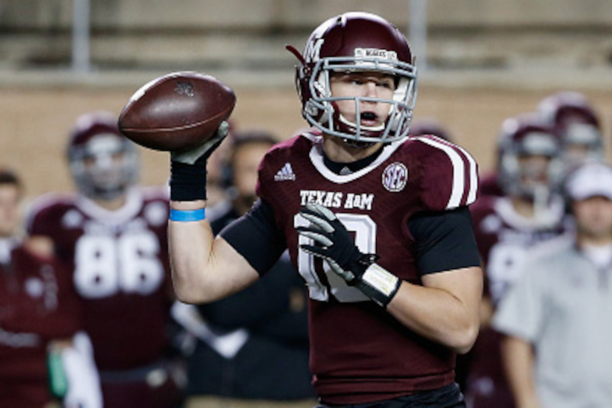 COLLEGE STATION, TX - NOVEMBER 27:  Kyle Allen #10 of the Texas A&M Aggies drops back to pass in the first half of their game against the LSU Tigers 2014 in College Station, Texas.  (Photo by Scott Halleran/Getty Images)