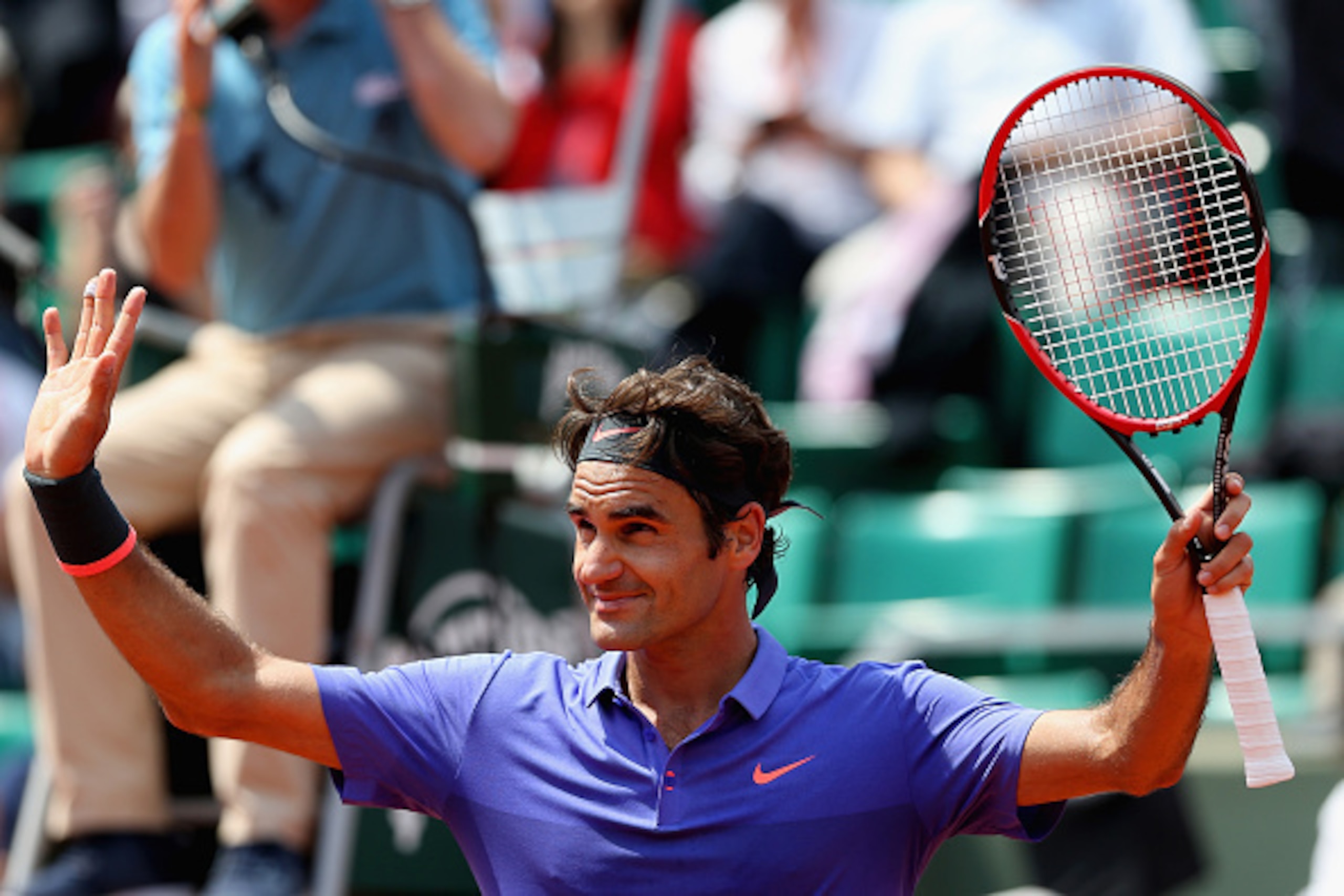 PARIS, FRANCE - MAY 27:  Roger Federer of Switzerland celebrates victory in his Men's Singles match against Marcel Granollers of Spain during day four of the 2015 French Open at Roland Garros on May 27, 2015 in Paris, France.  (Photo by Clive Mason/Getty 