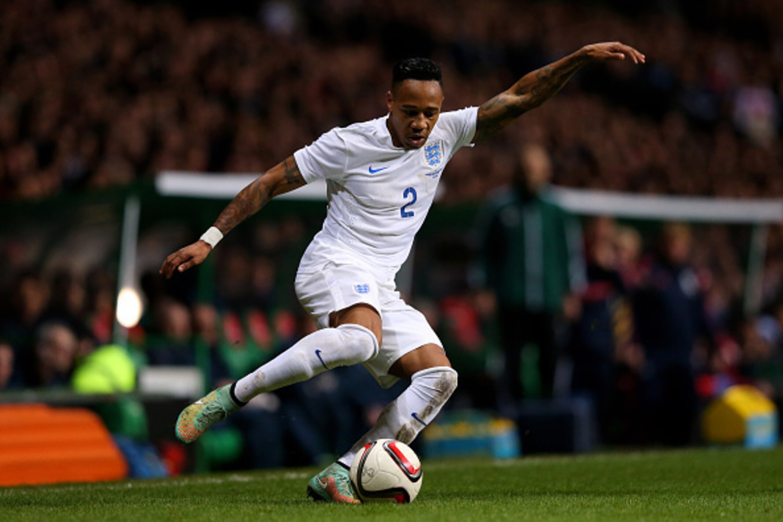 GLASGOW, SCOTLAND - NOVEMBER 18:  Nathaniel Clyne of England controls the ball during the International Friendly match between Scotland and England at Celtic Park Stadium on November 18, 2014 in Glasgow, Scotland.  (Photo by Alex Livesey/Getty Images)