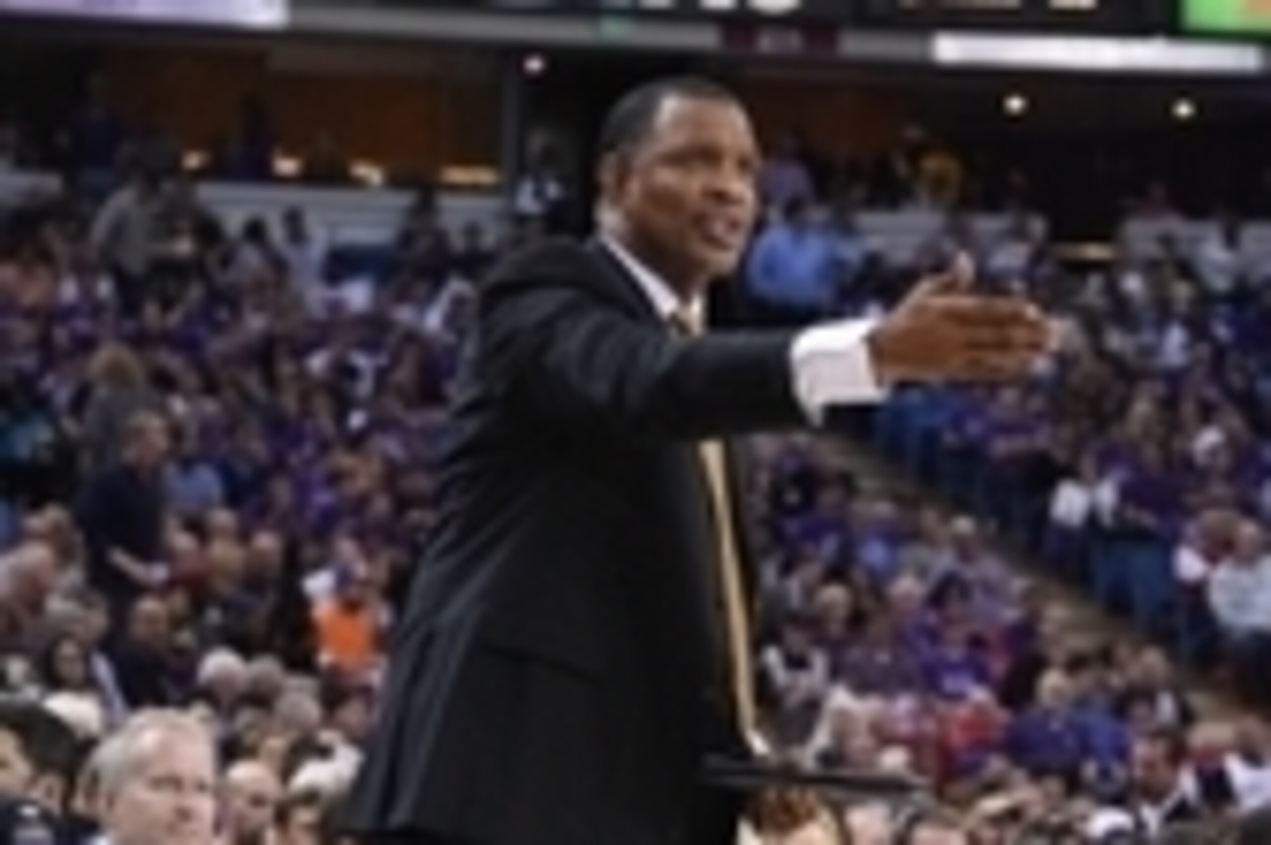 October 29, 2014; Sacramento, CA, USA; Golden State Warriors associate head coach Alvin Gentry reacts during the third quarter against the Sacramento Kings at Sleep Train Arena. The Warriors defeated the Kings 95-77. Mandatory Credit: Kyle Terada-USA TODA
