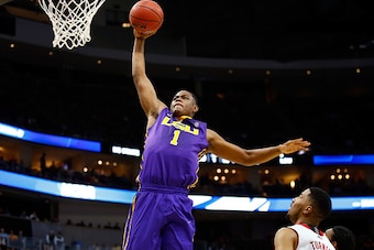 PITTSBURGH, PA - MARCH 19:  Jarell Martin #1 of the LSU Tigers dunks the ball in the first half against the North Carolina State Wolfpack during the second round of the 2015 NCAA Men's Basketball Tournament at Consol Energy Center on March 19, 2015 in Pit