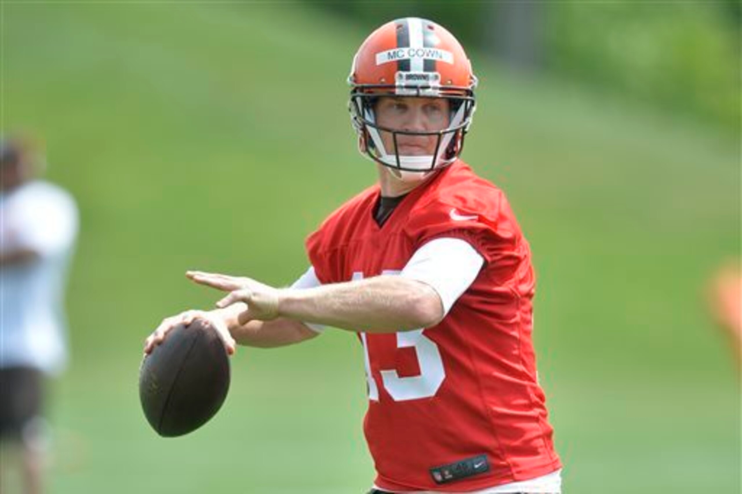 If Pettine's job is jeopardized by the quarterback situation, the Browns organization has learned nothing from the past.