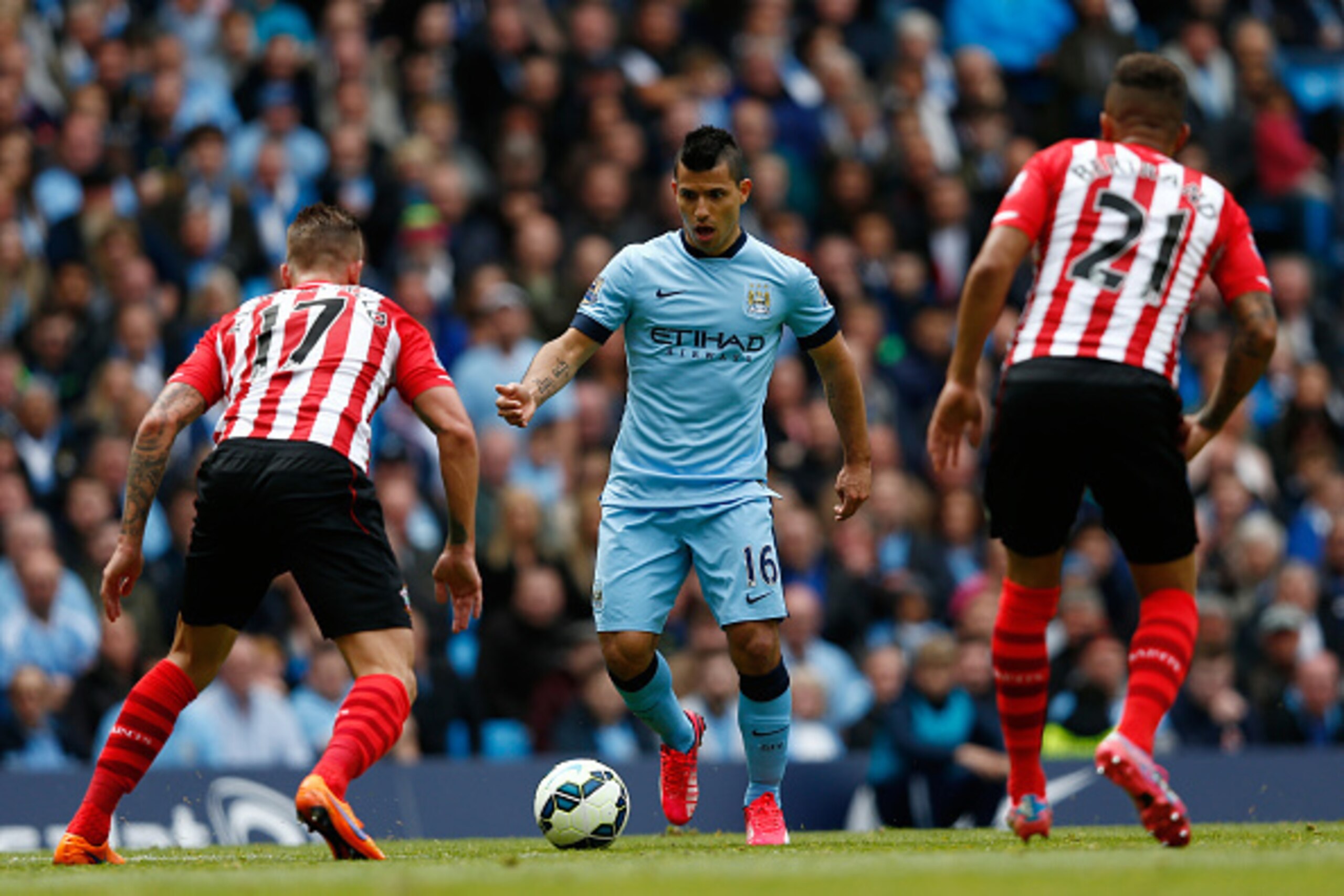 MANCHESTER, ENGLAND - MAY 24: Sergio Aguero of Manchester City in action during the Barclays Premier League match between Manchester City and Southampton at Etihad Stadium on May 24, 2015 in Manchester, England.  (Photo by Dean Mouhtaropoulos/Getty Images