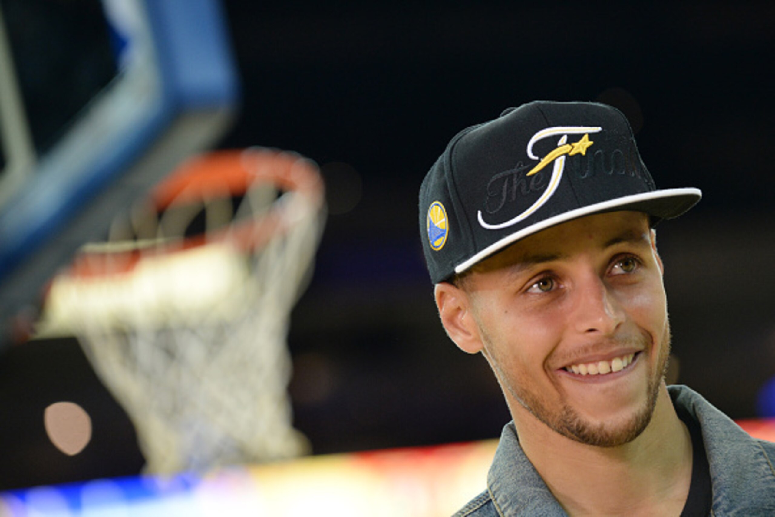 OAKLAND, CA - MAY 27: Stephen Curry #30 of the Golden State Warriors speaks to the media after Game Five of the Western Conference Finals of the 2015 NBA Playoffs against the Houston Rockets on May 27, 2015 at Oracle Arena in Oakland, California. NOTE TO OAKLAND, CA - MAY 27: Stephen Curry #30 of the Golden State Warriors speaks to the media after Game Five of the Western Conference Finals of the 2015 NBA Playoffs against the Houston Rockets on May 27, 2015 at Oracle Arena in Oakland, California. NOTE TO
