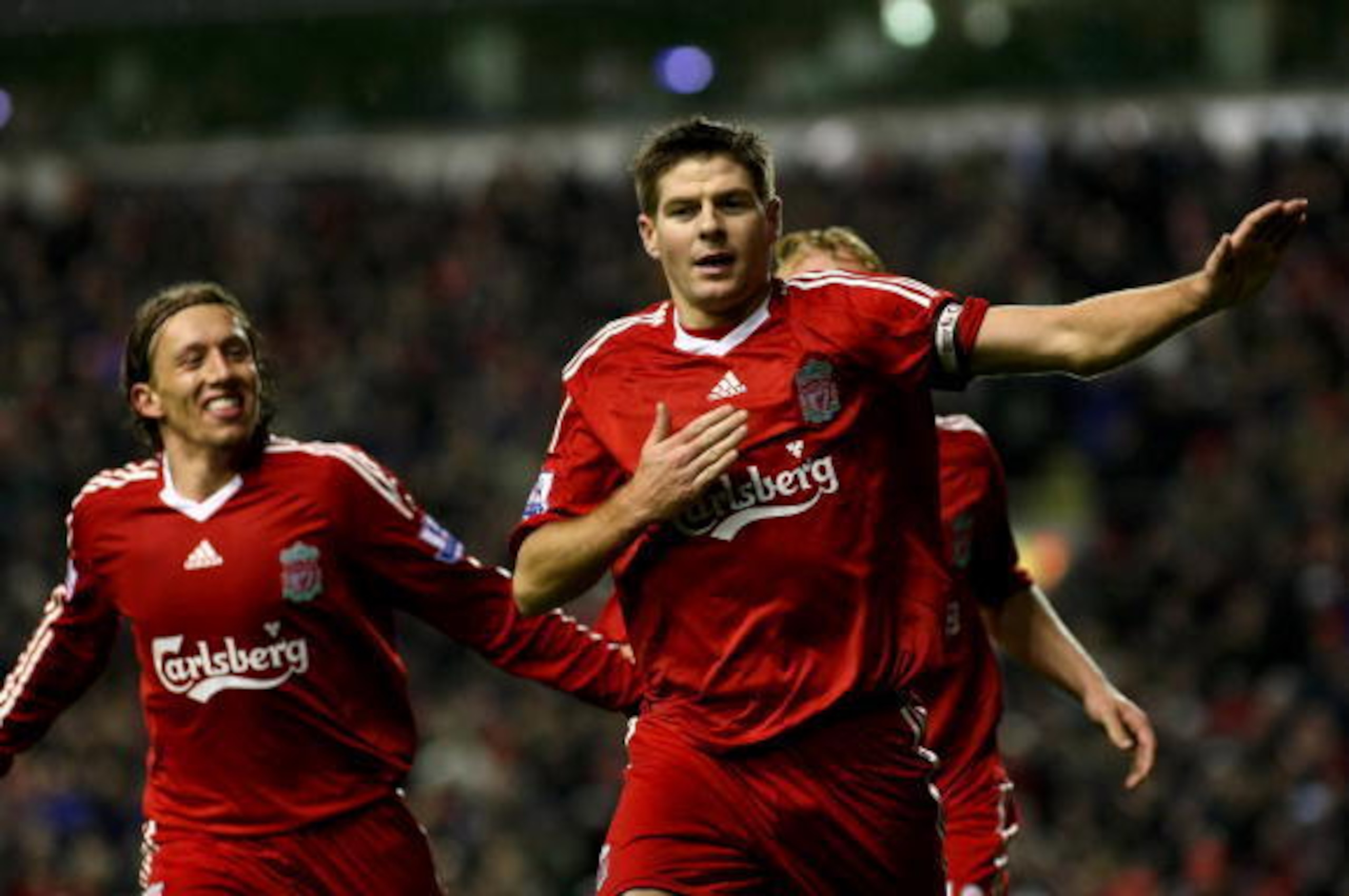 LIVERPOOL, UNITED KINGDOM - OCTOBER 29:  Liverpool goalscorer Steven Gerrard celebrates after scoring the winning goal during the Premier League Match between Liverpool and Portsmouth at Anfield on October 29, 2008 in Liverpool, England.  (Photo by Stu Fo