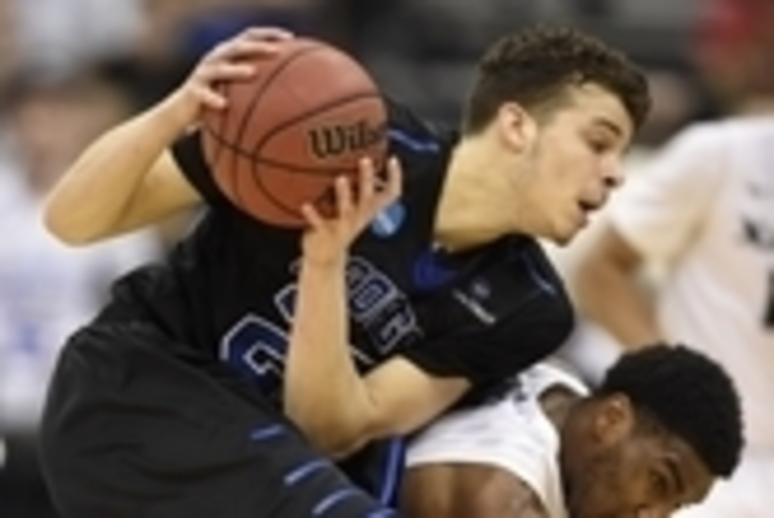 Mar 21, 2015; Jacksonville, FL, USA; Georgia State Panthers guard R.J. Hunter (22) keeps the ball away from Xavier Musketeers guard Remy Abell (10) in the second half of a game in the third round of the 2015 NCAA Tournament at Jacksonville Veterans Memori Mar 21, 2015; Jacksonville, FL, USA; Georgia State Panthers guard R.J. Hunter (22) keeps the ball away from Xavier Musketeers guard Remy Abell (10) in the second half of a game in the third round of the 2015 NCAA Tournament at Jacksonville Veterans Memori