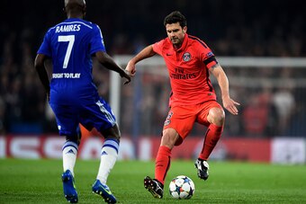 LONDON, ENGLAND - MARCH 11:  Thiago Motta of PSG is challenged by Ramires of Chelsea during the UEFA Champions League Round of 16, second leg match between Chelsea and Paris Saint-Germain at Stamford Bridge on March 11, 2015 in London, England.  (Photo by