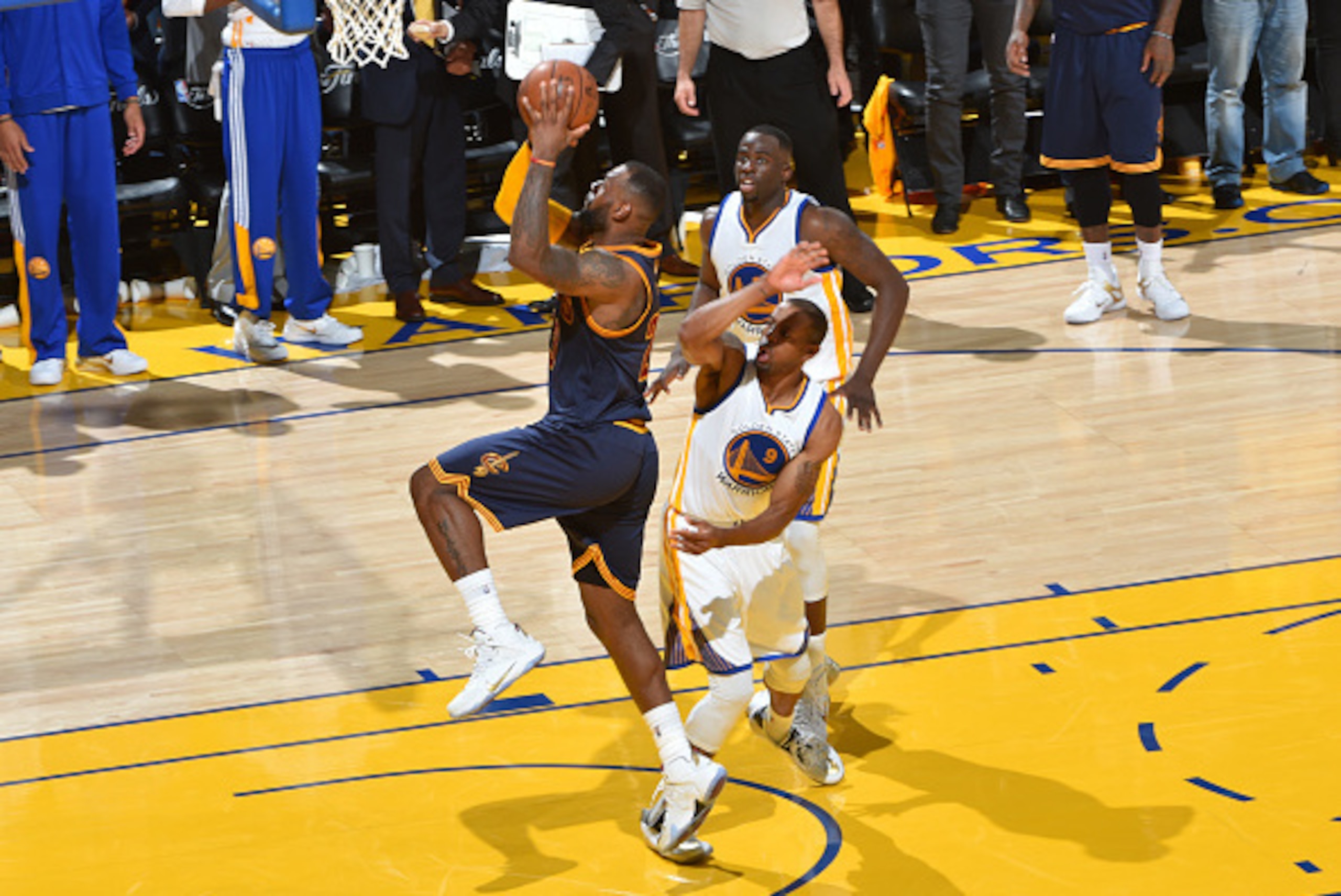 OAKLAND,CA - JUNE 4:  LeBron James #23 of the Cleveland Cavaliers goes up for the layup against the Golden State Warriors at the Oracle Arena During Game one of the 2015 NBA Finals on June 4, 2015 in Oakland,California NOTE TO USER: User expressly acknowl