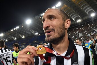 ROME, ITALY - MAY 20:  Giorgio Chiellini of Juventus celebrates the victory after the TIM Cup final match between SS Lazio and Juventus FC at Olimpico Stadium on May 20, 2015 in Rome, Italy.  (Photo by Giuseppe Bellini/Getty Images)