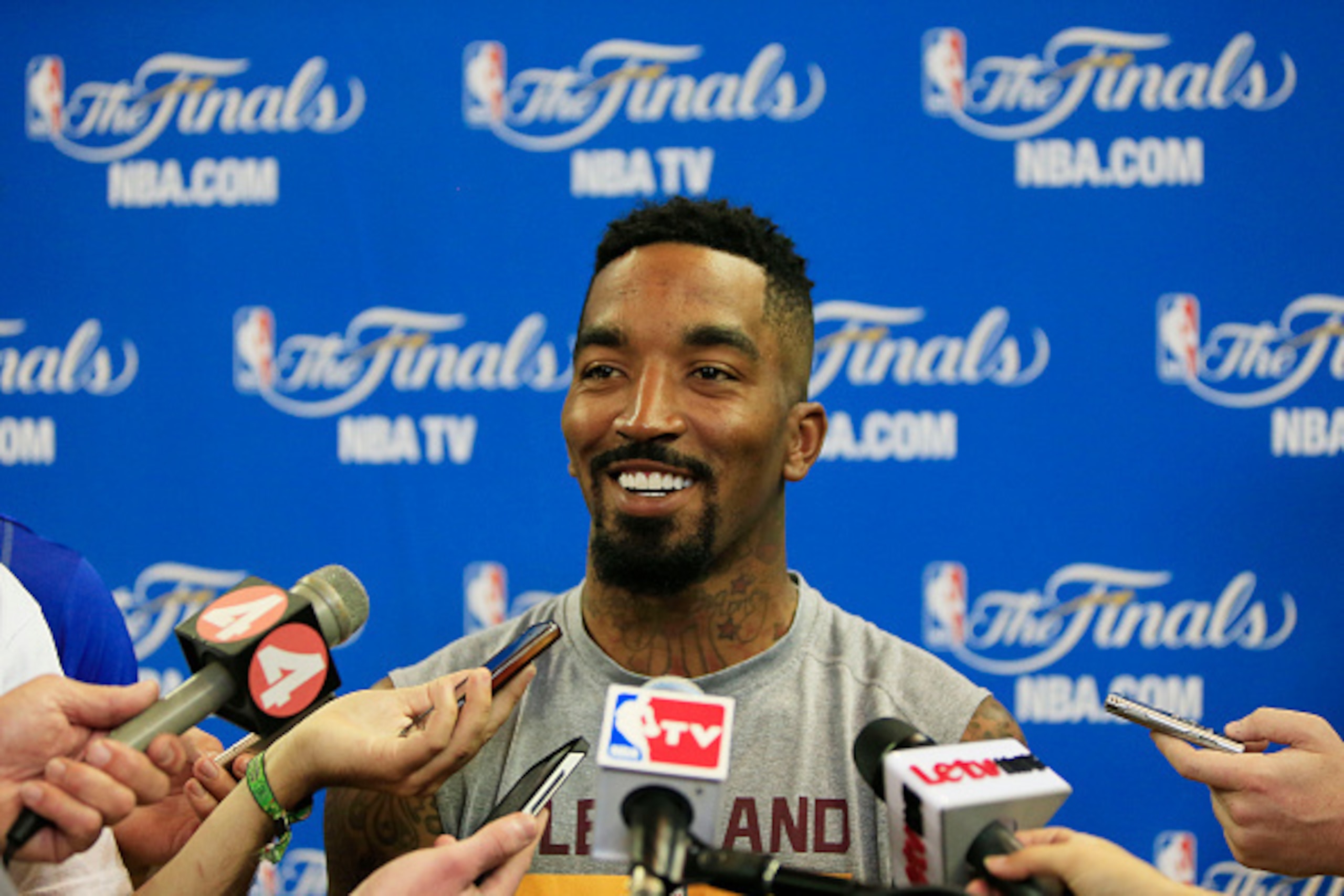 OAKLAND, CA - JUNE 05:  J.R. Smith #5 of the Cleveland Cavaliers speaks to the media during practice for the 2015 NBA Finals against the Golden State Warriors at ORACLE Arena on June 5, 2015 in Oakland, California. NOTE TO USER: User expressly acknowledge