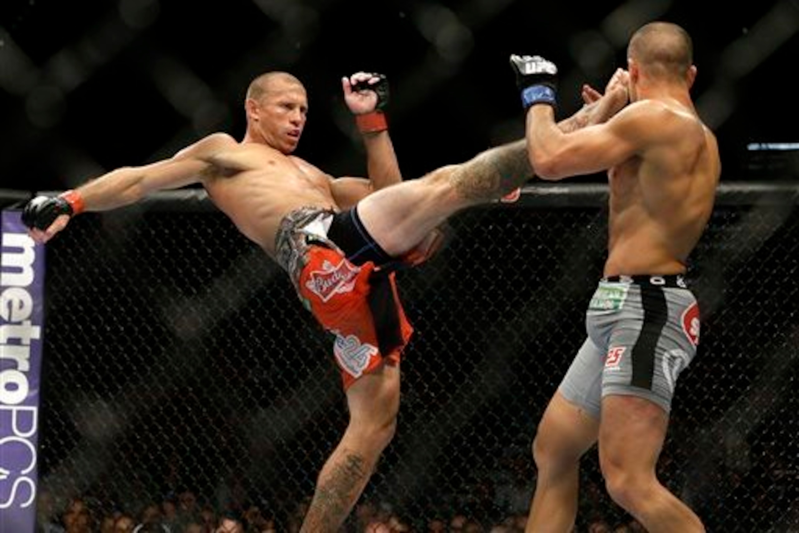 Alvarez vs. Cerrone.