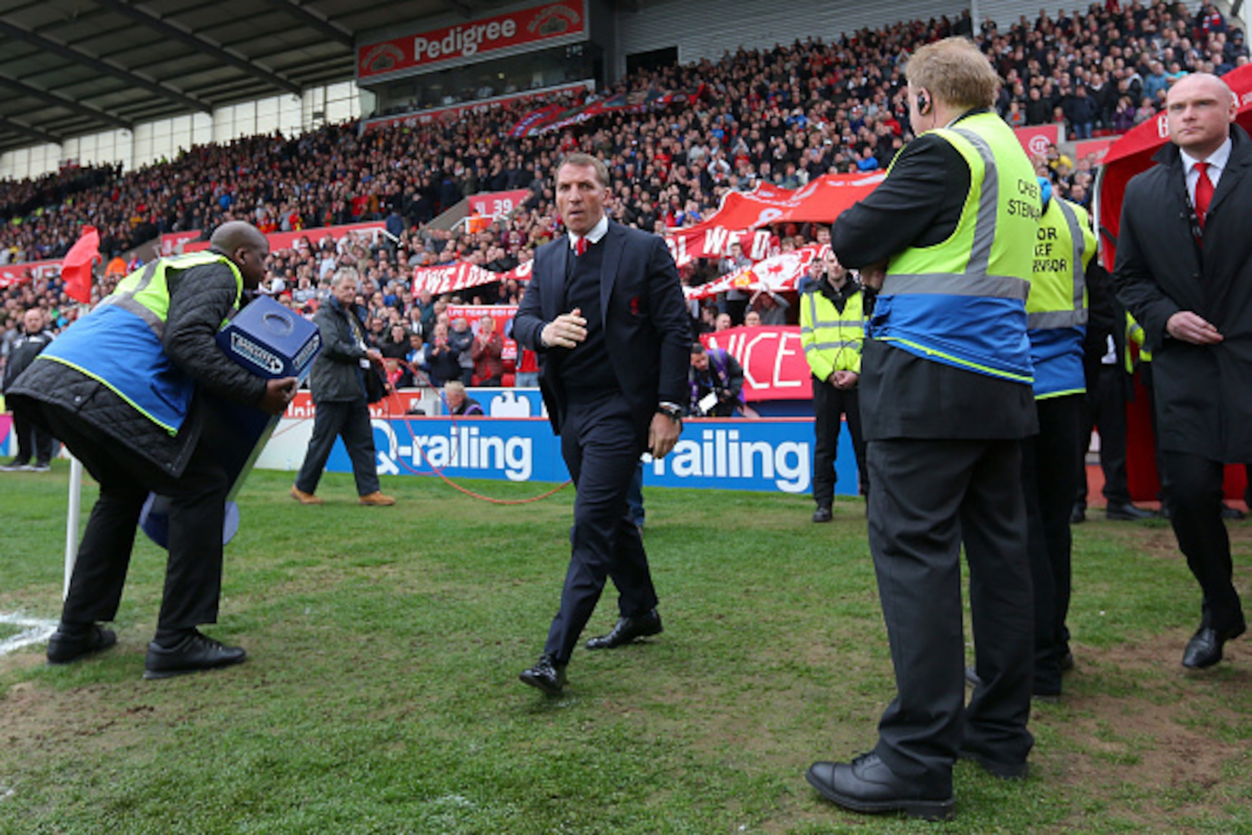 STOKE ON TRENT, ENGLAND - MAY 24: Brendan Rodgers manager of Liverpool looks on during the Barclays Premier League match between Stoke City and Liverpool at Britannia Stadium on May 24, 2015 in Stoke on Trent, England.  (Photo by Dave Thompson/Getty Image