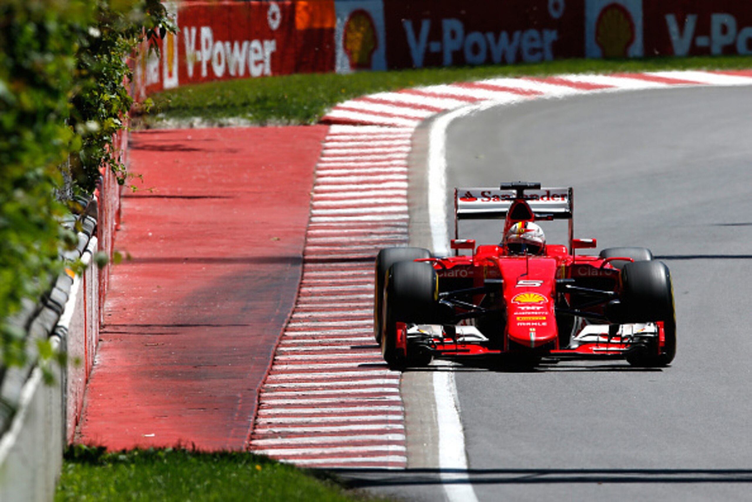 MONTREAL, QC - JUNE 06:  Sebastian Vettel of Germany and Ferrari drives during qualifying at the Canadian Formula One Grand Prix at Circuit Gilles Villeneuve on June 6, 2015 in Montreal, Canada.  (Photo by Getty Images/Getty Images)