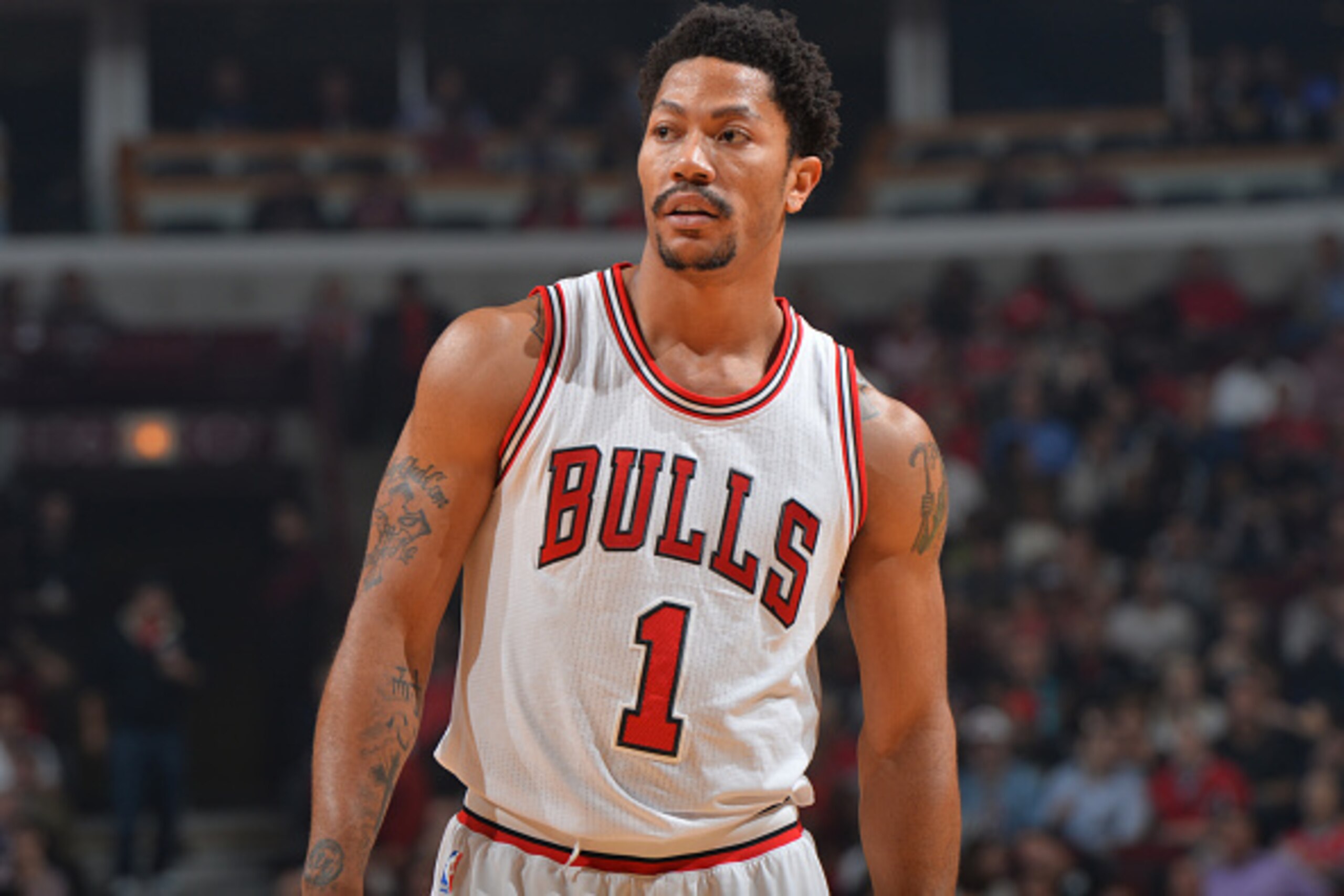 CHICAGO,IL : Derrick Rose #1 of the Chicago Bulls looks on against the Cleveland Cavaliers at the United Center During Game Six of the Eastern Conference Semifinals during the 2015 NBA Playoffs on May 14, 2015 in Chicago,Illinois NOTE TO USER: User expres CHICAGO,IL : Derrick Rose #1 of the Chicago Bulls looks on against the Cleveland Cavaliers at the United Center During Game Six of the Eastern Conference Semifinals during the 2015 NBA Playoffs on May 14, 2015 in Chicago,Illinois NOTE TO USER: User expres