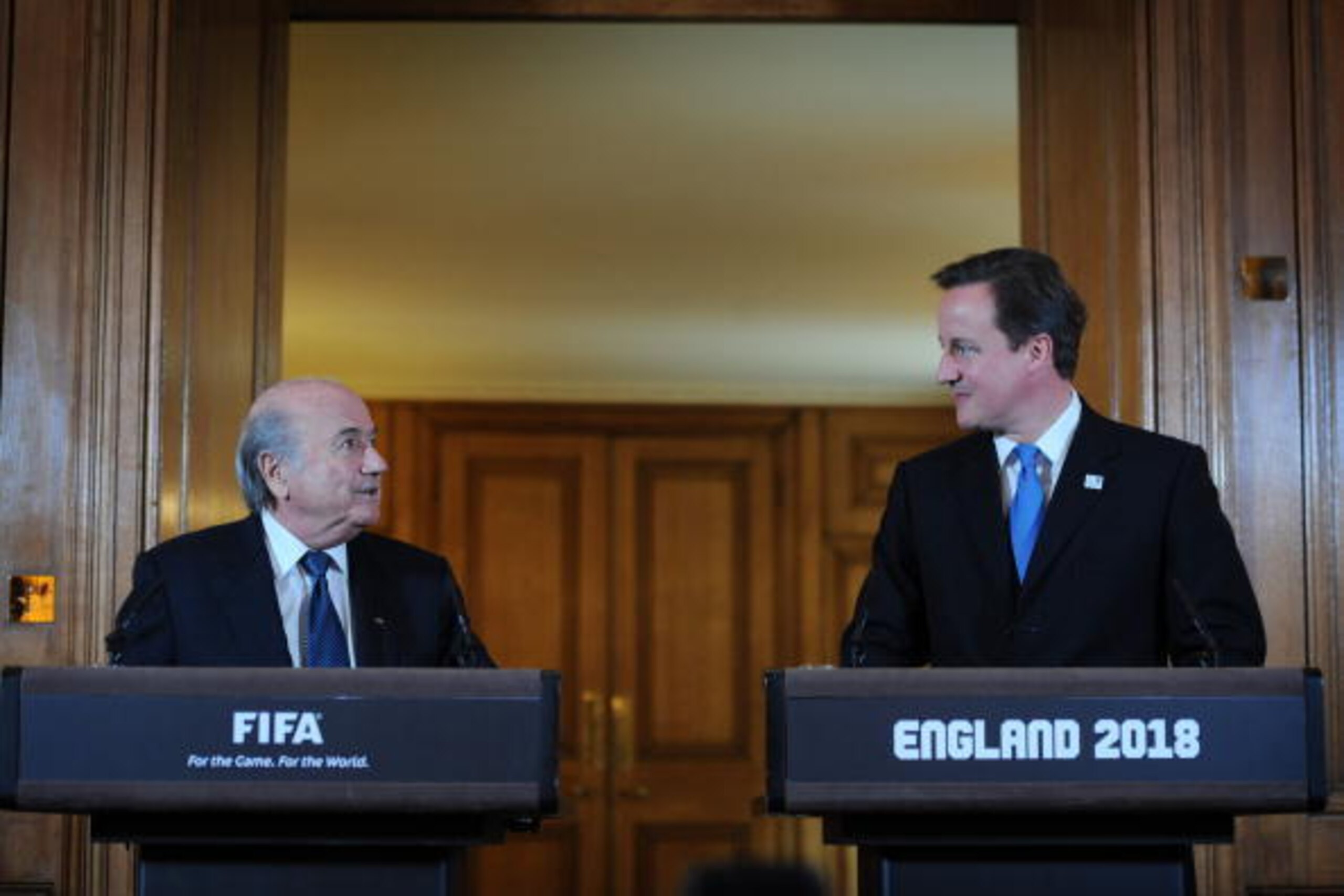 LONDON, ENGLAND - OCTOBER 13:  Prime Minister David Cameron (R) and President of FIFA Sepp Blatter speak to the media at number 10 Downing Street on October 13, 2010 in London, England. Cameron and Baltter discussed England's bid for the 2018 World Cup af