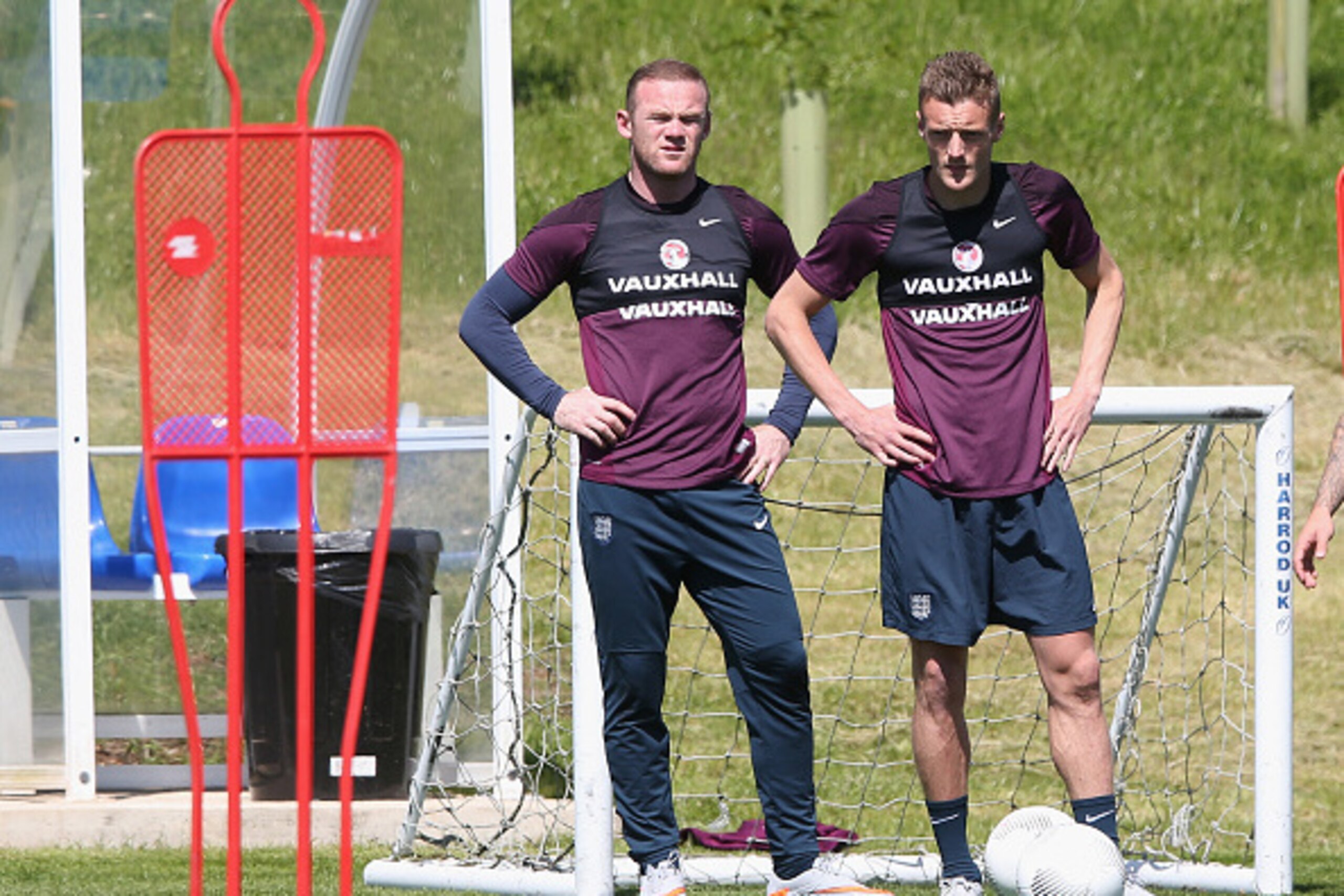 BURTON-UPON-TRENT, ENGLAND - JUNE 04: Jamie Vardy looks on with Wayne Rooney (L) during the England training session held at St Georges Park on June 4, 2015 in Burton-upon-Trent, England. (Photo by David Rogers/Getty Images) BURTON-UPON-TRENT, ENGLAND - JUNE 04: Jamie Vardy looks on with Wayne Rooney (L) during the England training session held at St Georges Park on June 4, 2015 in Burton-upon-Trent, England. (Photo by David Rogers/Getty Images)