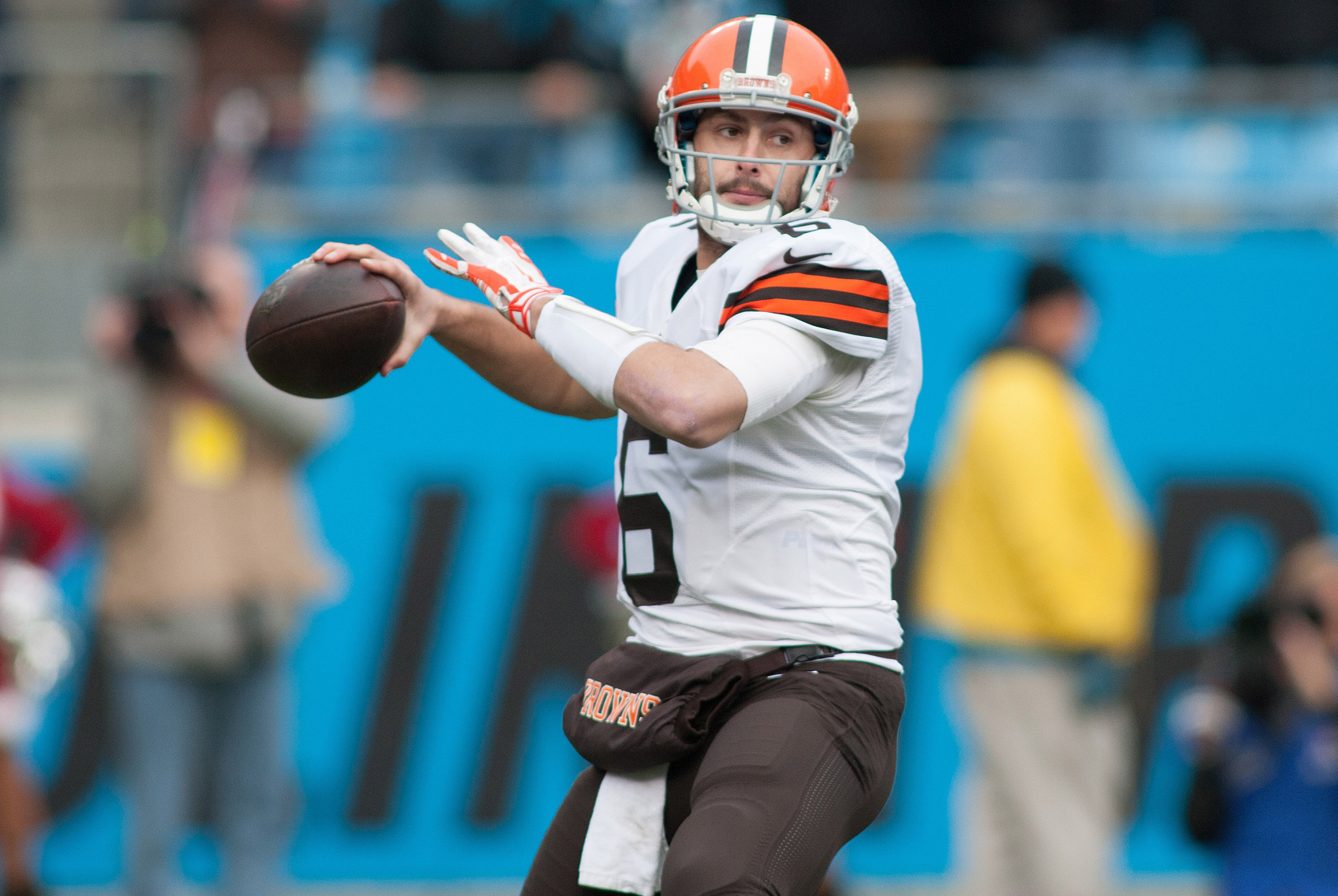 Dec 21, 2014; Charlotte, NC, USA; Cleveland Browns quarterback Brian Hoyer (6) throws the ball during the second quarter against the Carolina Panthers at Bank of America Stadium. Mandatory Credit: Jeremy Brevard-USA TODAY Sports