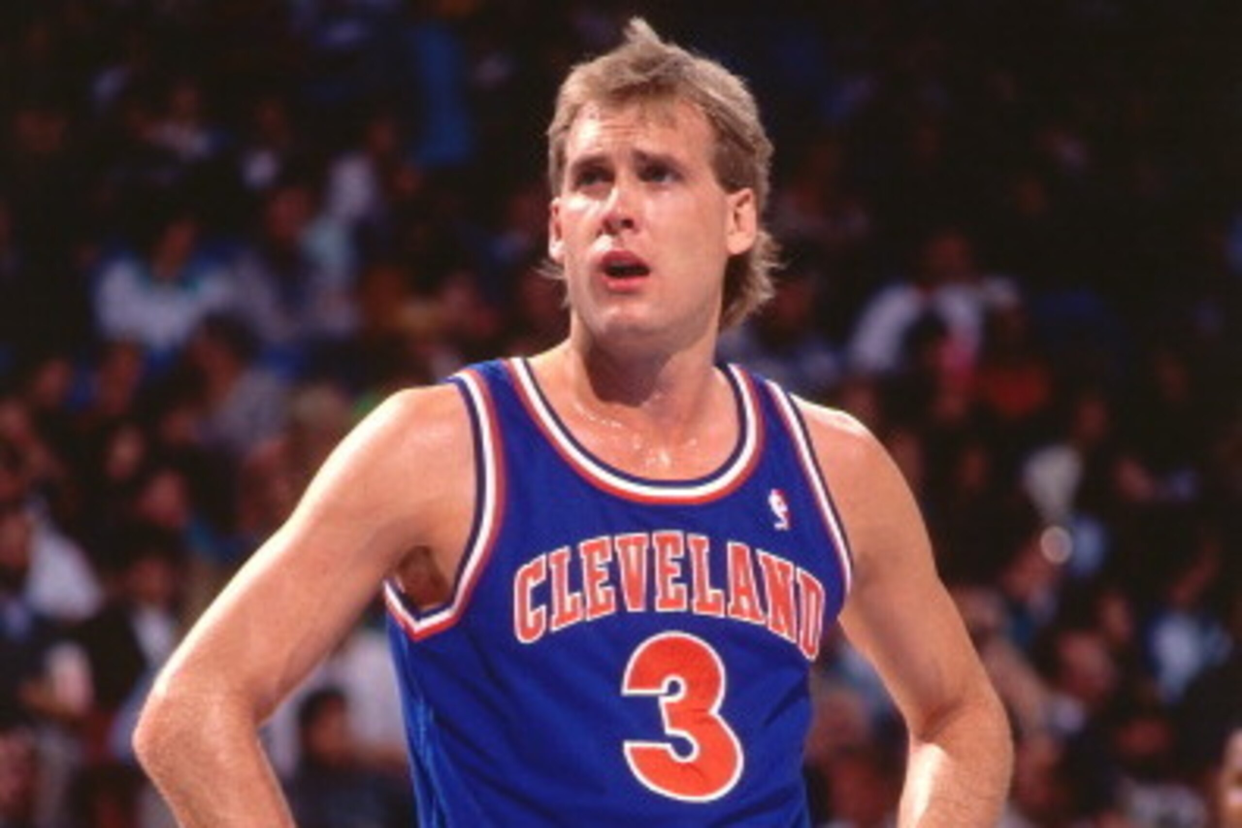 SACRAMENTO, CA - MARCH 8: Craig Ehlo #3 of the Cleveland Cavaliers stands against the Sacramento Kings  during a game played on March 8, 1991 at Arco Arena in Sacramento, California. NOTE TO USER: User expressly acknowledges and agrees that, by downloadin