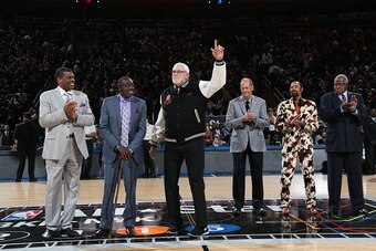 NEW YORK, NY - FEBRUARY 15:  New York Knick Legends Bernard King, Earl Monroe, Phil Jackson, Bill Bradley, Walt Frazier, and Willis Reed during the 64th NBA All-Star Game presented by Kia as part of the 2015 NBA All-Star Weekend on February 15, 2015 at Ma
