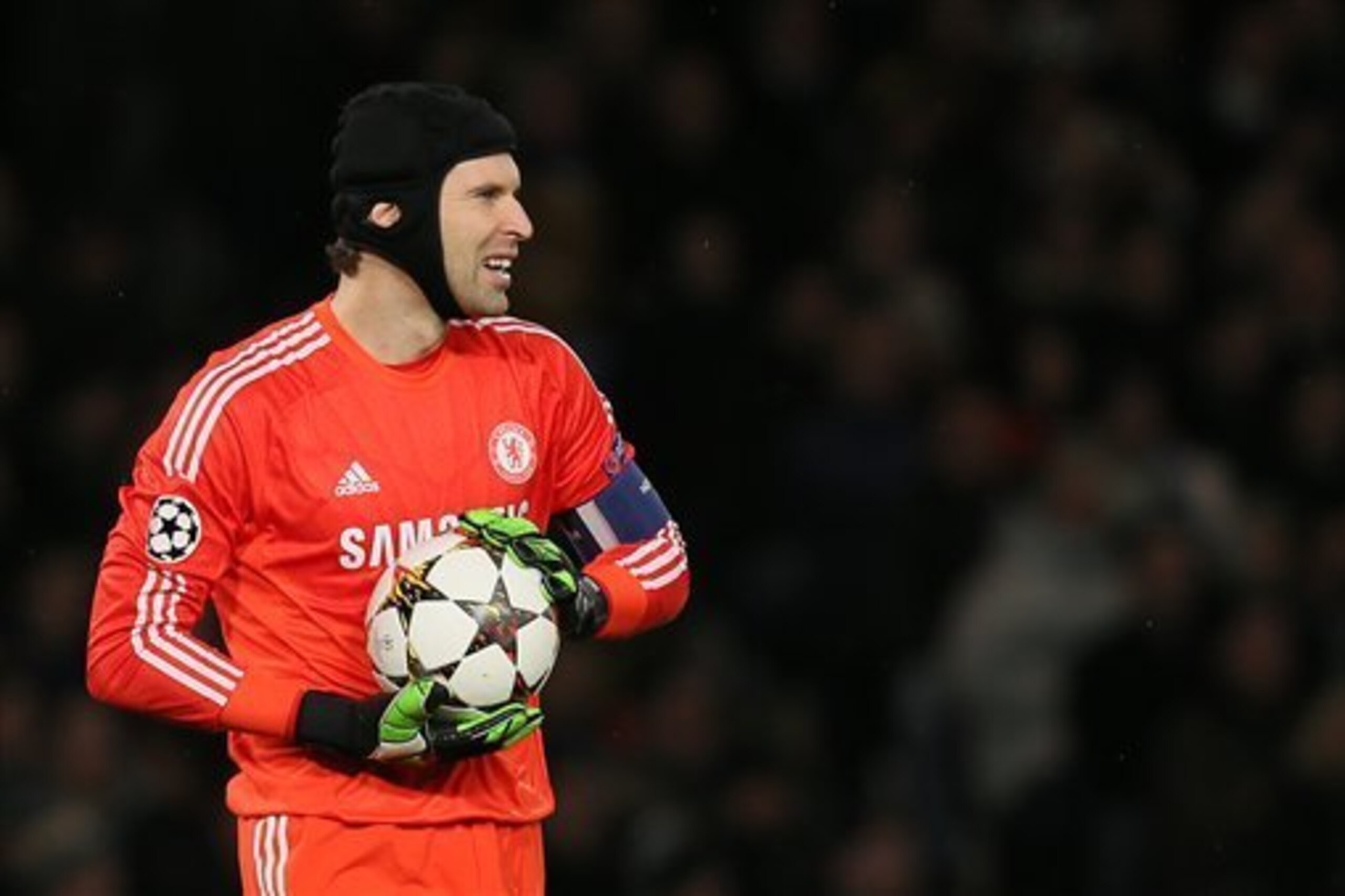 Cech is reportedly keen on moving to Arsenal.