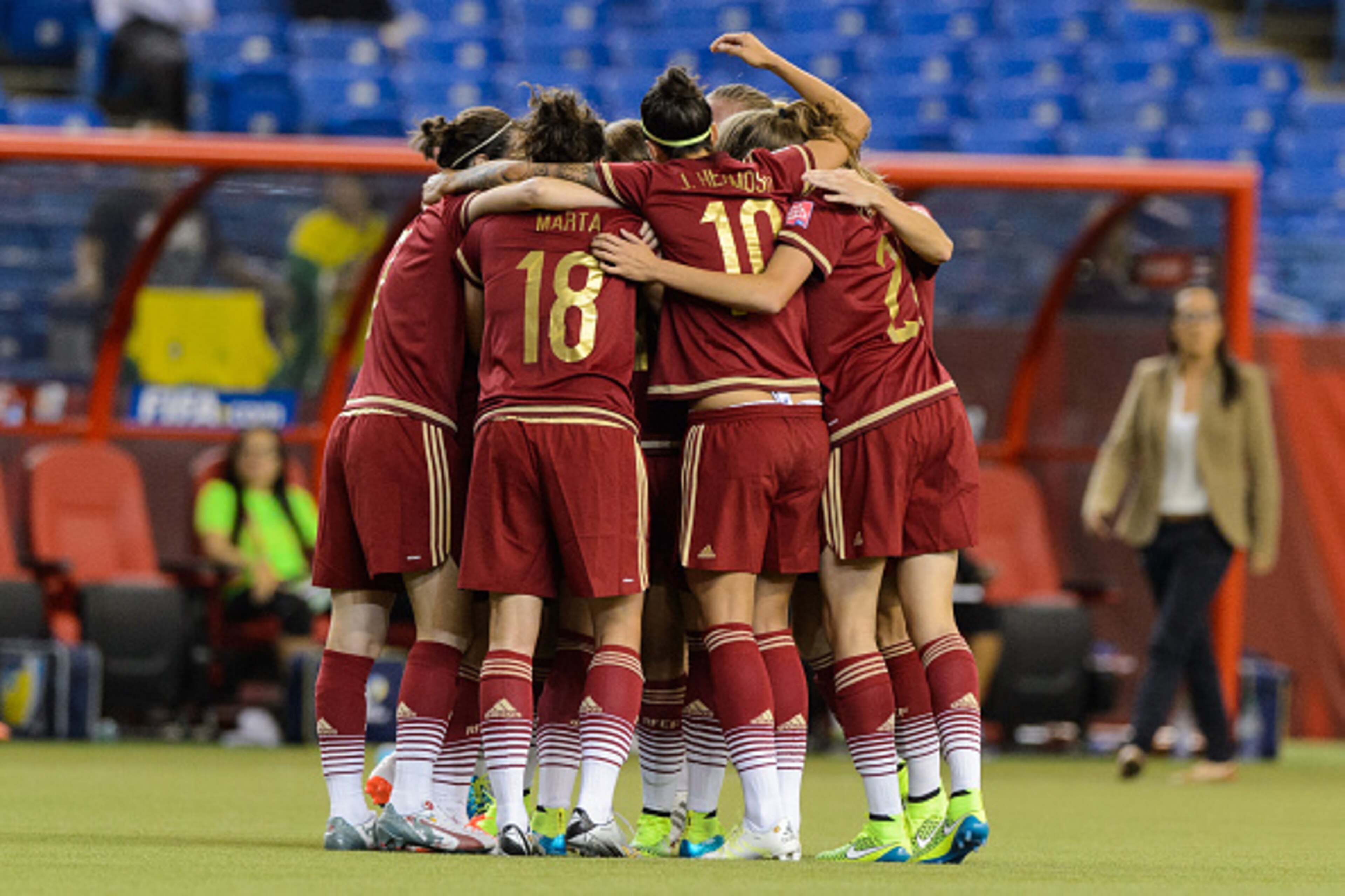 MONTREAL, QC - JUNE 09:  Spain celebrates a goal by Vicky Losada #14 during the 2015 FIFA Women's World Cup Group E match against Costa Rica at Olympic Stadium on June 9, 2015 in Montreal, Quebec, Canada. (Photo by Minas Panagiotakis/Getty Images)