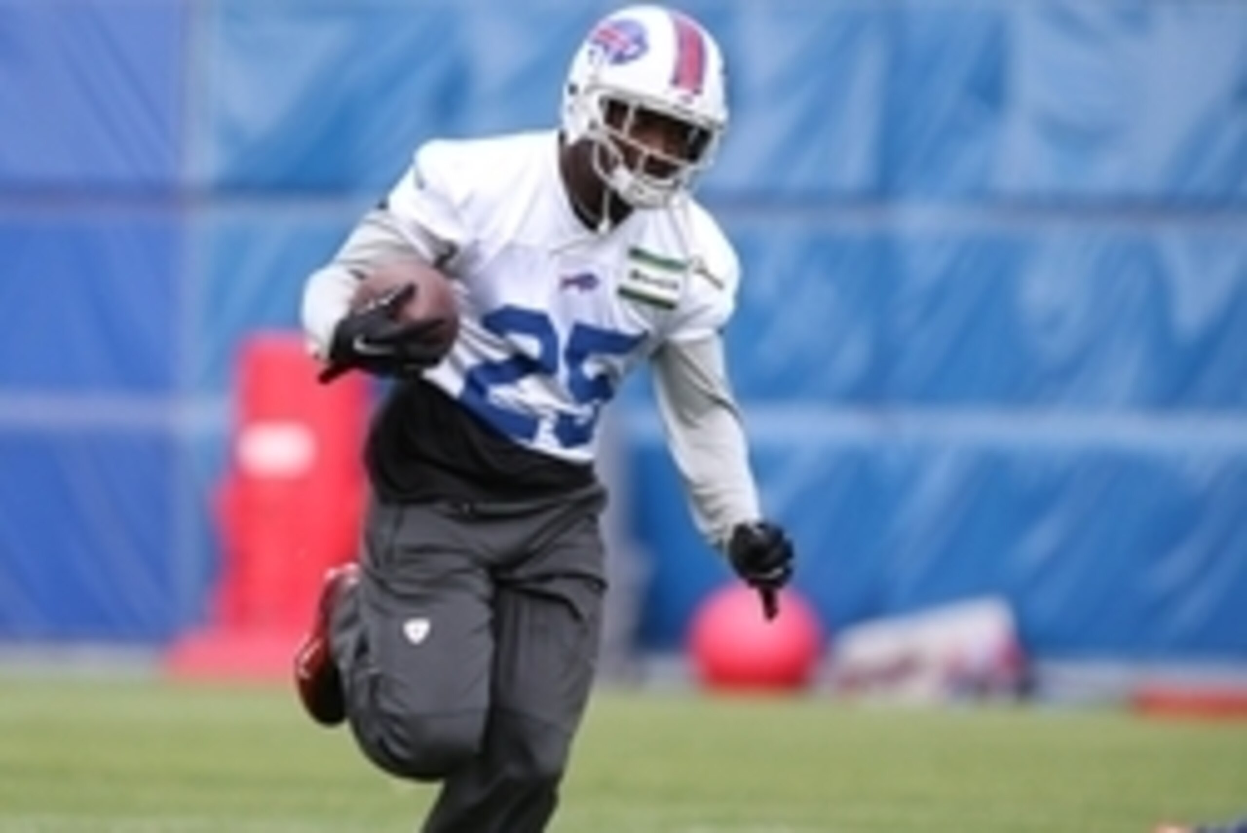 May 26, 2015; Orchard Park, NY, USA; Buffalo Bills running back LeSean McCoy (25) runs with the ball during the organized team activities at the ADPRO Sports Training Center. Mandatory Credit: Kevin Hoffman-USA TODAY Sports May 26, 2015; Orchard Park, NY, USA; Buffalo Bills running back LeSean McCoy (25) runs with the ball during the organized team activities at the ADPRO Sports Training Center. Mandatory Credit: Kevin Hoffman-USA TODAY Sports