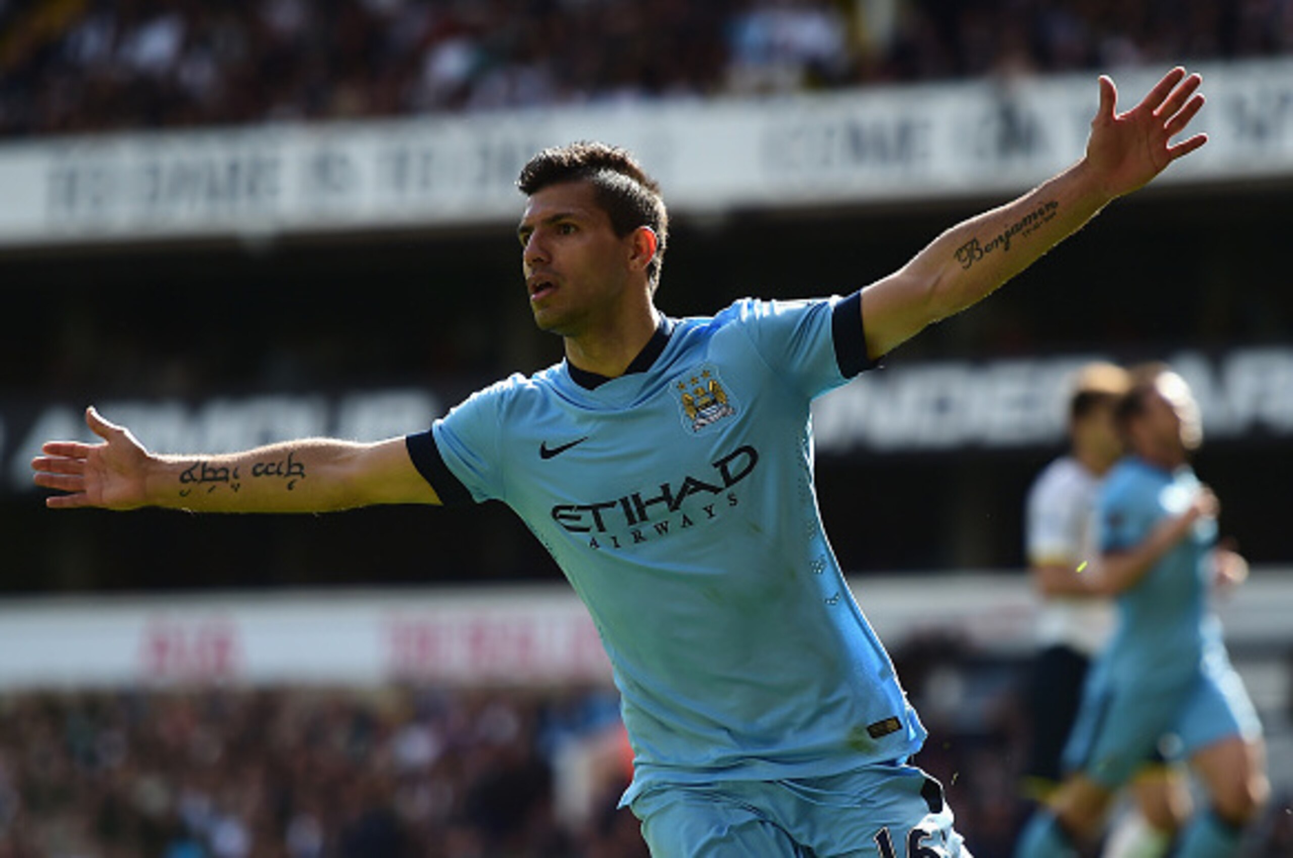LONDON, ENGLAND - MAY 03:  Sergio Aguero of Manchester City celebrates scoring the opening goal during the Barclays Premier League match between Tottenham Hotspur and Manchester City at White Hart Lane on May 3, 2015 in London, England.  (Photo by Jamie M