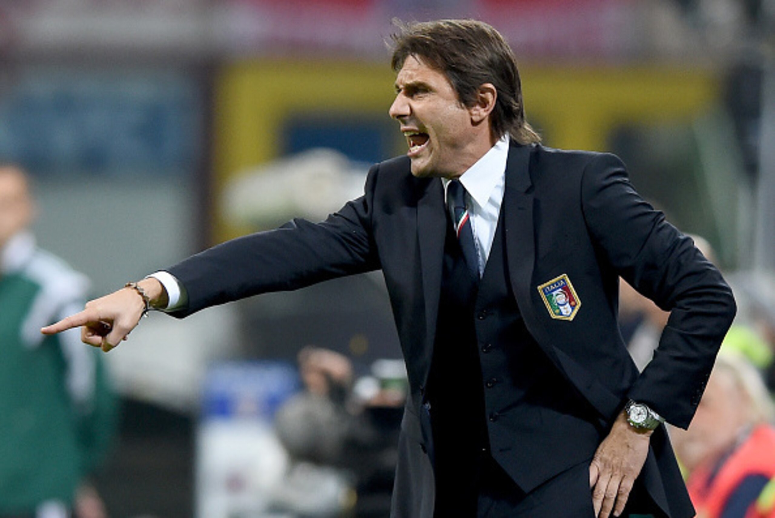 MILAN, ITALY - NOVEMBER 16:  Head coach Italy Antonio Conte reacts during the EURO 2016 Group H Qualifier match between Italy and Croatia at Stadio Giuseppe Meazza on November 16, 2014 in Milan, Italy.  (Photo by Claudio Villa/Getty Images)