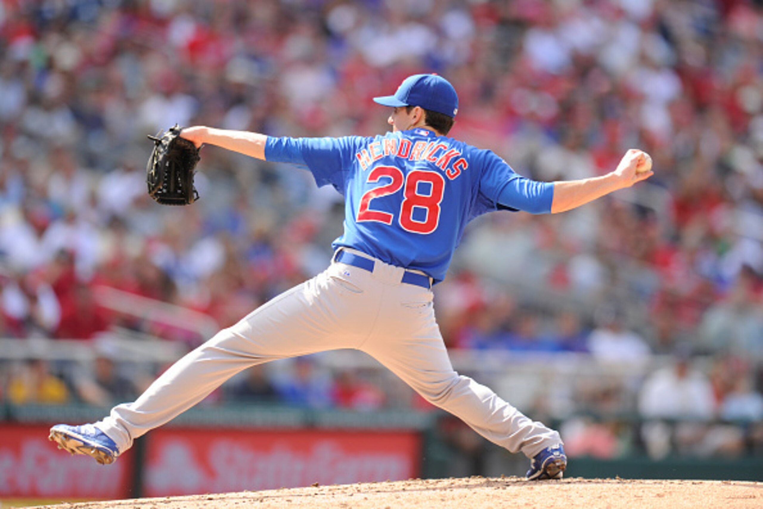 WASHINGTON, DC - JUNE 07:  Kyle Hendricks #28 of the Chicago Cubs pitches in the second inning during a baseball game against the Washington Nationals at Nationals Park on June 7, 2015 in Washington, DC.  (Photo by Mitchell Layton/Getty Images)