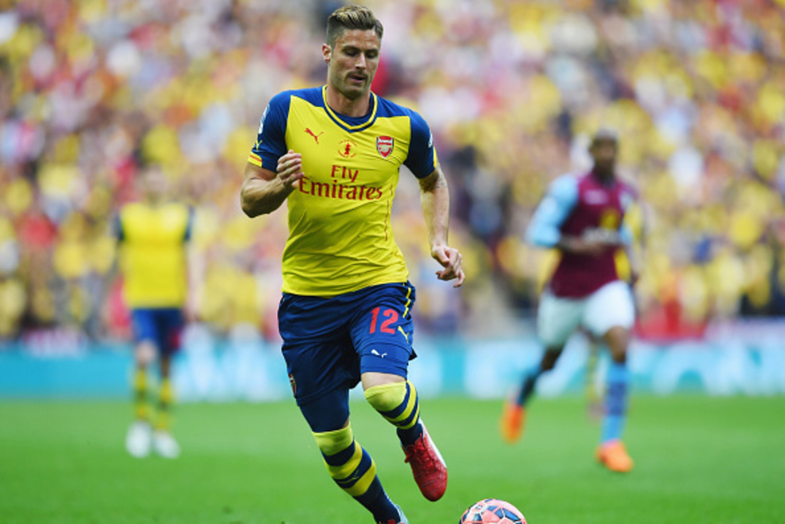 LONDON, ENGLAND - MAY 30:  Olivier Giroud of Arsenal in action during the FA Cup Final between Aston Villa and Arsenal at Wembley Stadium on May 30, 2015 in London, England.  (Photo by Shaun Botterill/Getty Images)