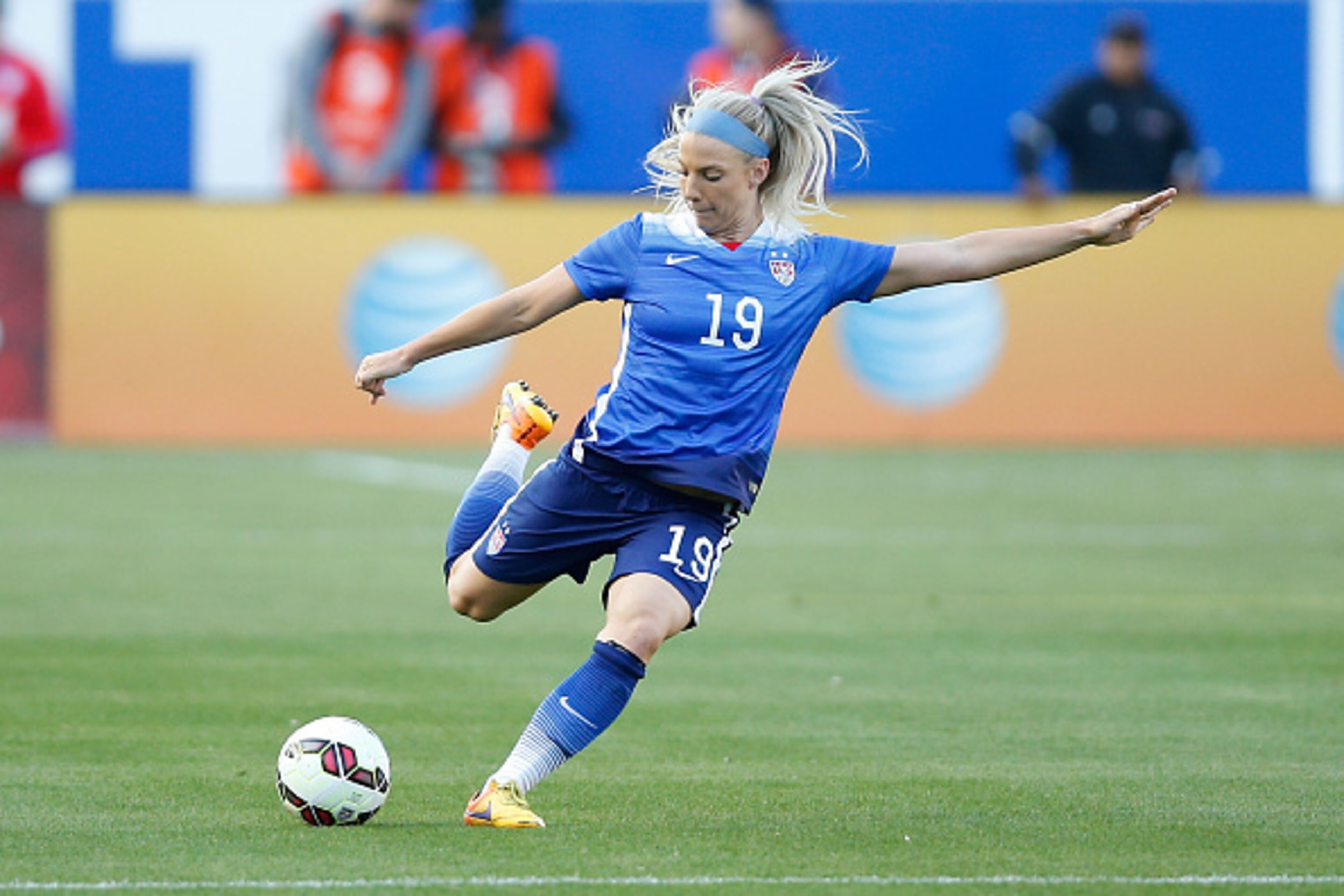 LOS ANGELES, CA - MAY 17:  Defender Julie Johnston #19 of USA in action against Mexico during their international friendly match at StubHub Center on May 17, 2015 in Los Angeles, California.  (Photo by Joe Scarnici/Getty Images)