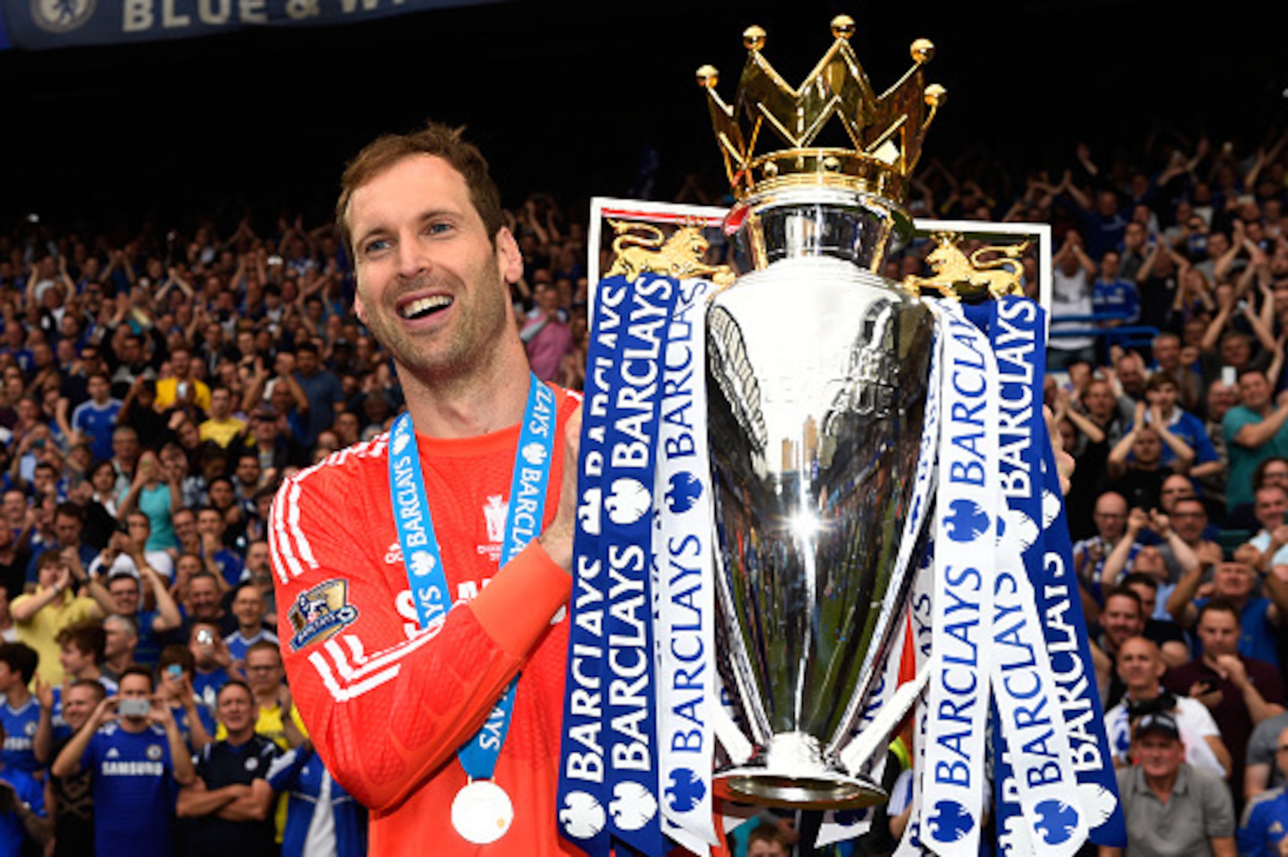 LONDON, ENGLAND - MAY 24:  Petr Cech of Chelsea celebrates with the trophy after the Barclays Premier League match between Chelsea and Sunderland at Stamford Bridge on May 24, 2015 in London, England. Chelsea were crowned Premier League champions.  (Photo