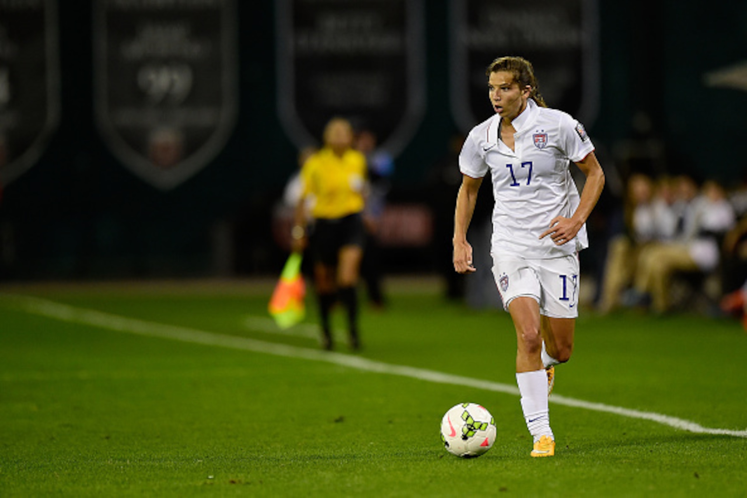 WASHINGTON, DC - OCTOBER 20: Tobin Heath #17 of the United States controls the ball against Haiti in the first half of a game during the 2014 CONCACAF Women's Championship at RFK Stadium on October 20, 2014 in Washington, DC. (Photo by Patrick McDermott WASHINGTON, DC - OCTOBER 20: Tobin Heath #17 of the United States controls the ball against Haiti in the first half of a game during the 2014 CONCACAF Women's Championship at RFK Stadium on October 20, 2014 in Washington, DC. (Photo by Patrick McDermott