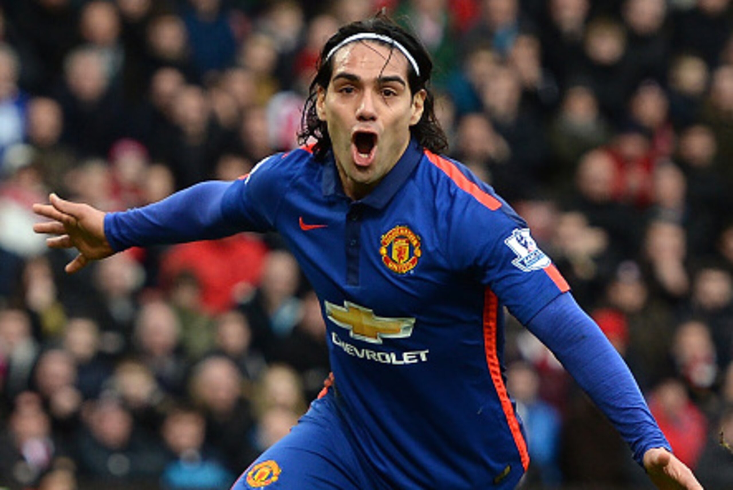 STOKE ON TRENT, ENGLAND - JANUARY 01:  Radamel Falcao of Manchester United  celebrates scoring his team's first goal during the Barclays Premier League match between Stoke City and Manchester United at Britannia Stadium on January 1, 2015 in Stoke on Tren